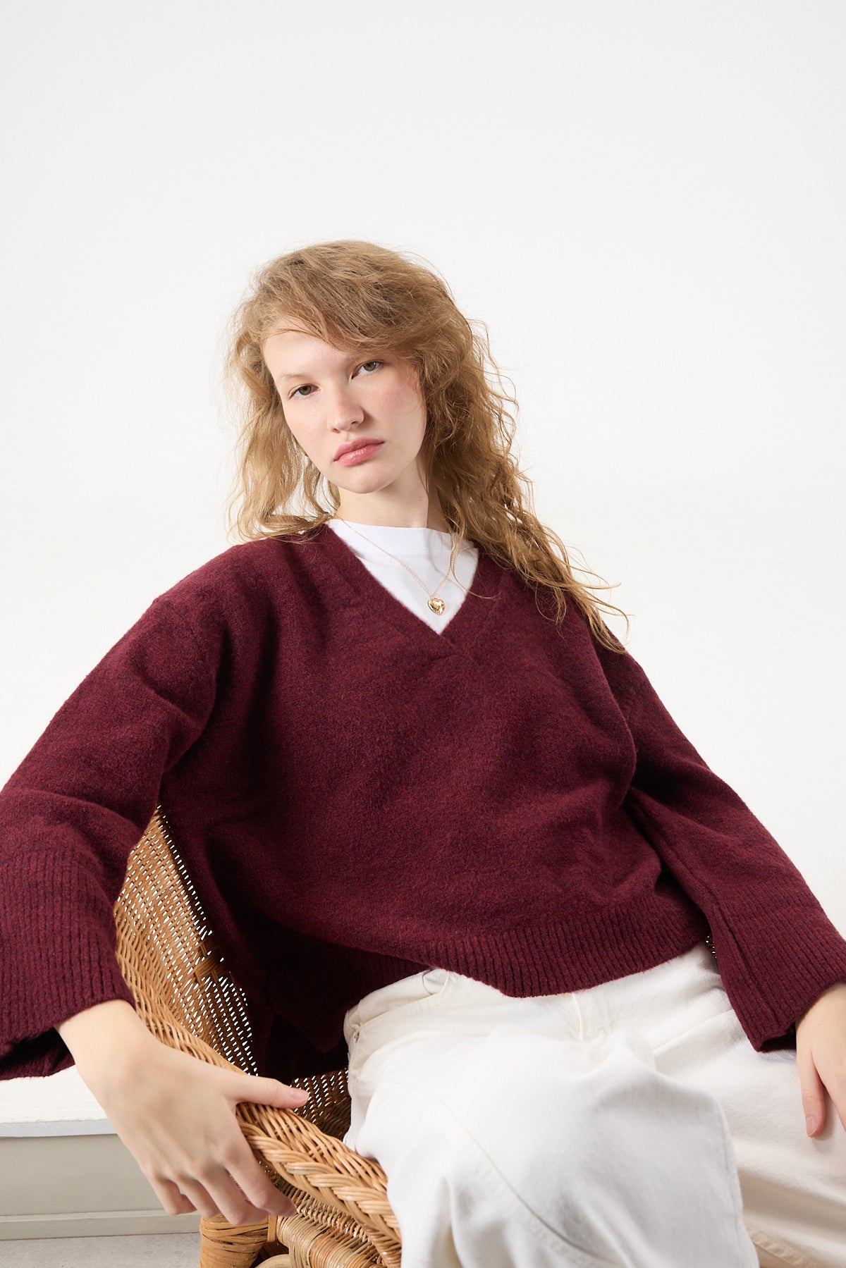 Light-Burgundy_V-Neck-Knitwear-Sweater-addax