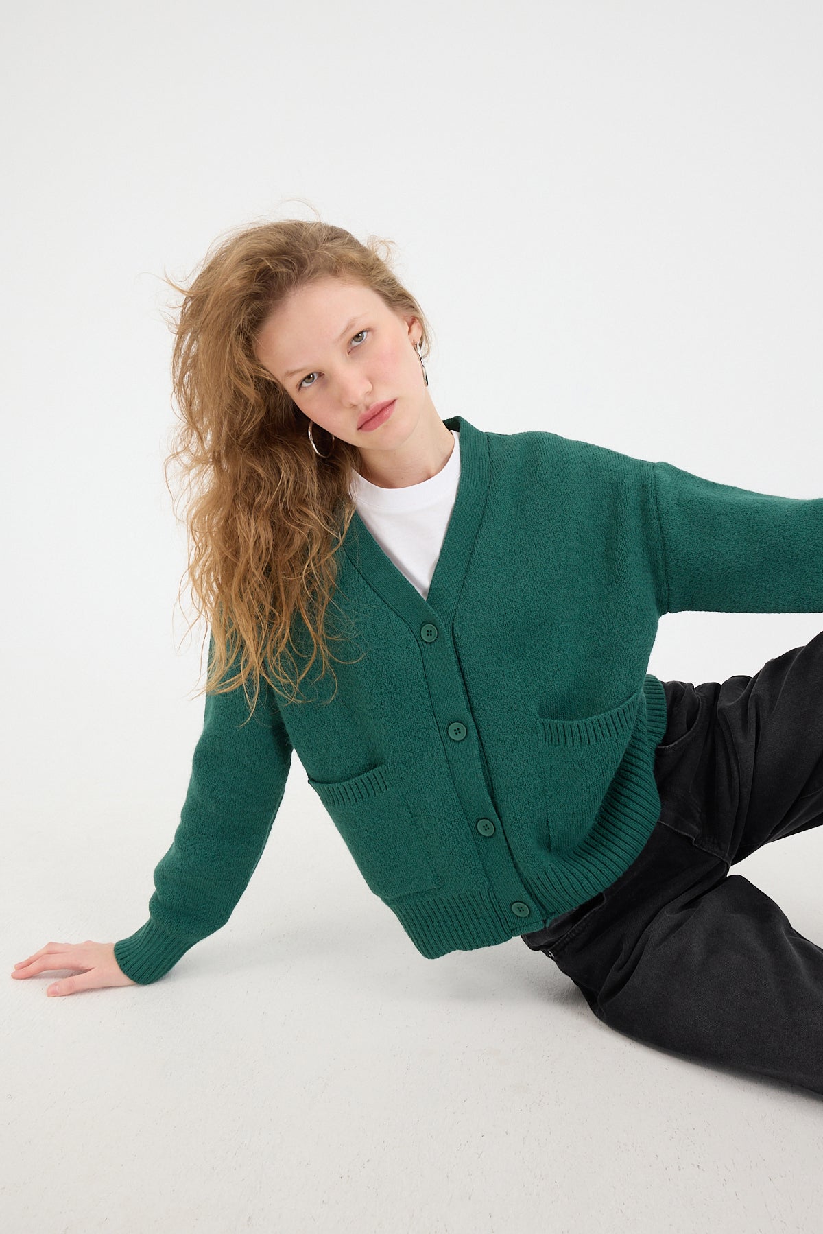 Green_Double-Pocket-Buttoned-Knitwear-Cardigan-addax