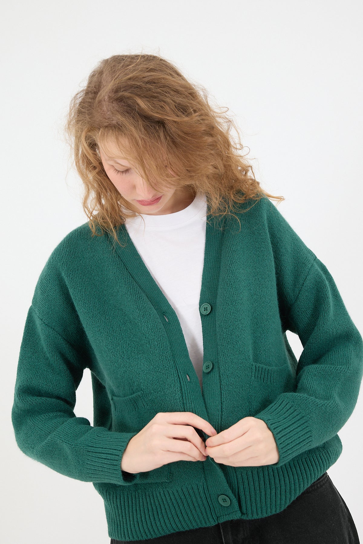 Green_Double-Pocket-Buttoned-Knitwear-Cardigan-addax
