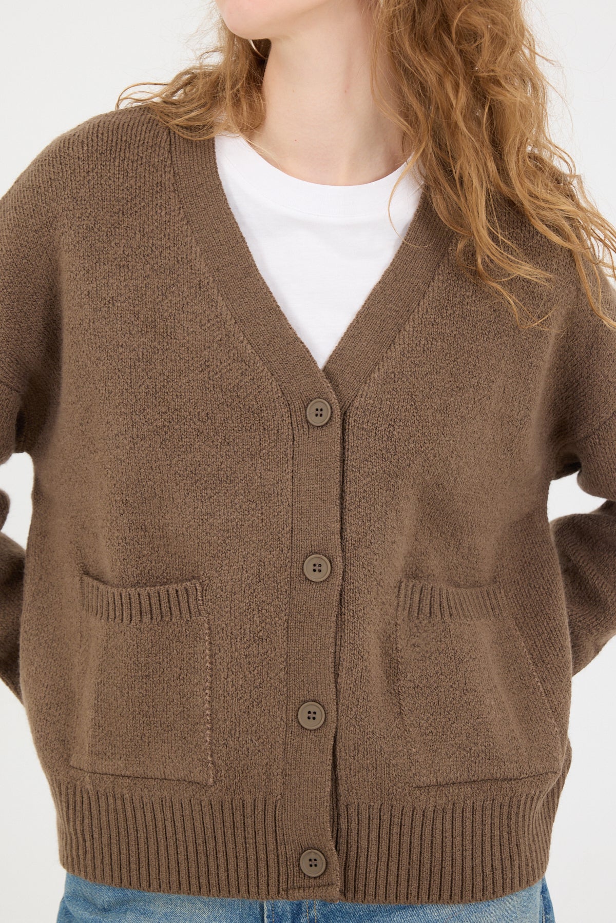 Brown_Double-Pocket-Buttoned-Knitwear-Cardigan-addax