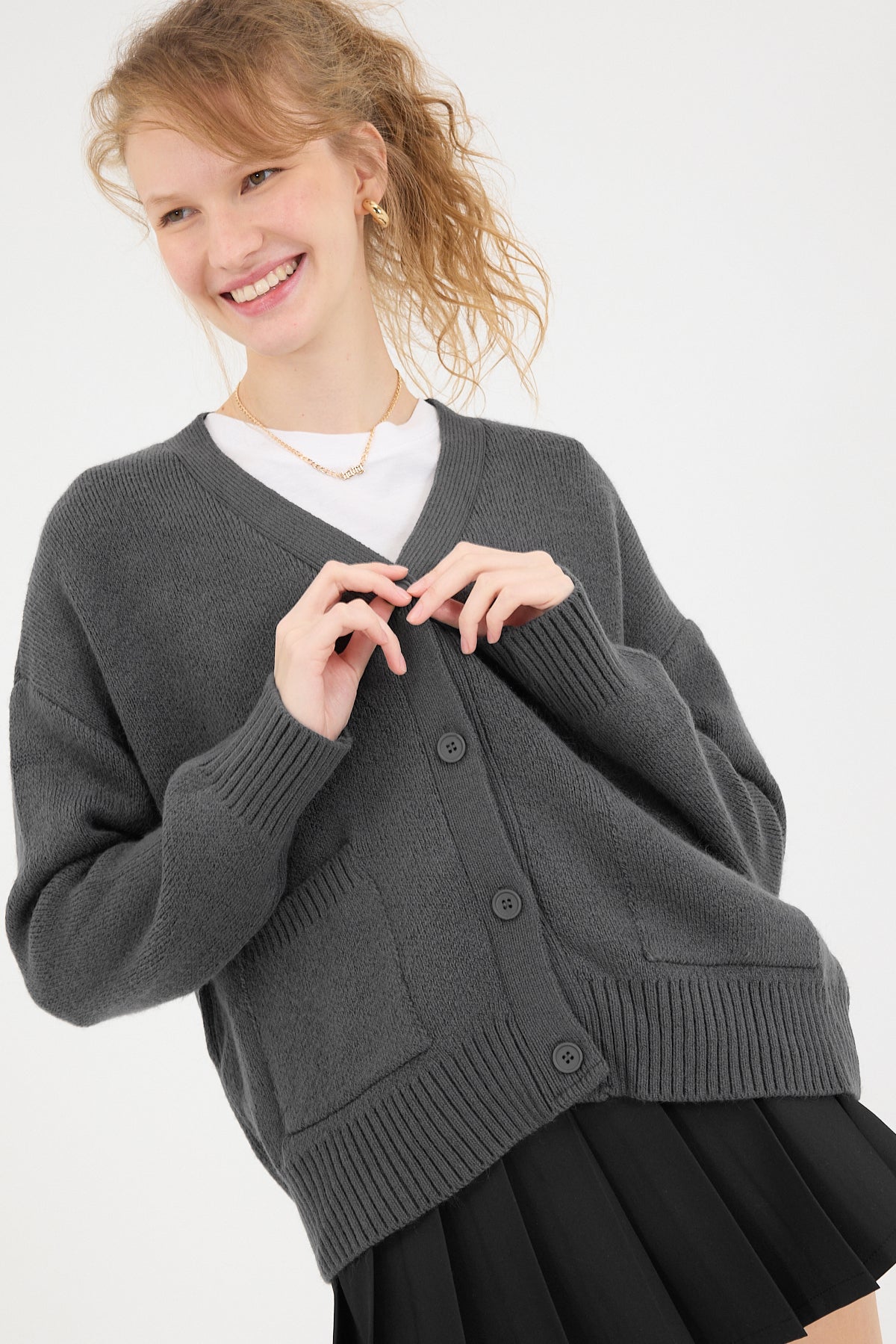 Charcoal_Double-Pocket-Buttoned-Knitwear-Cardigan-addax