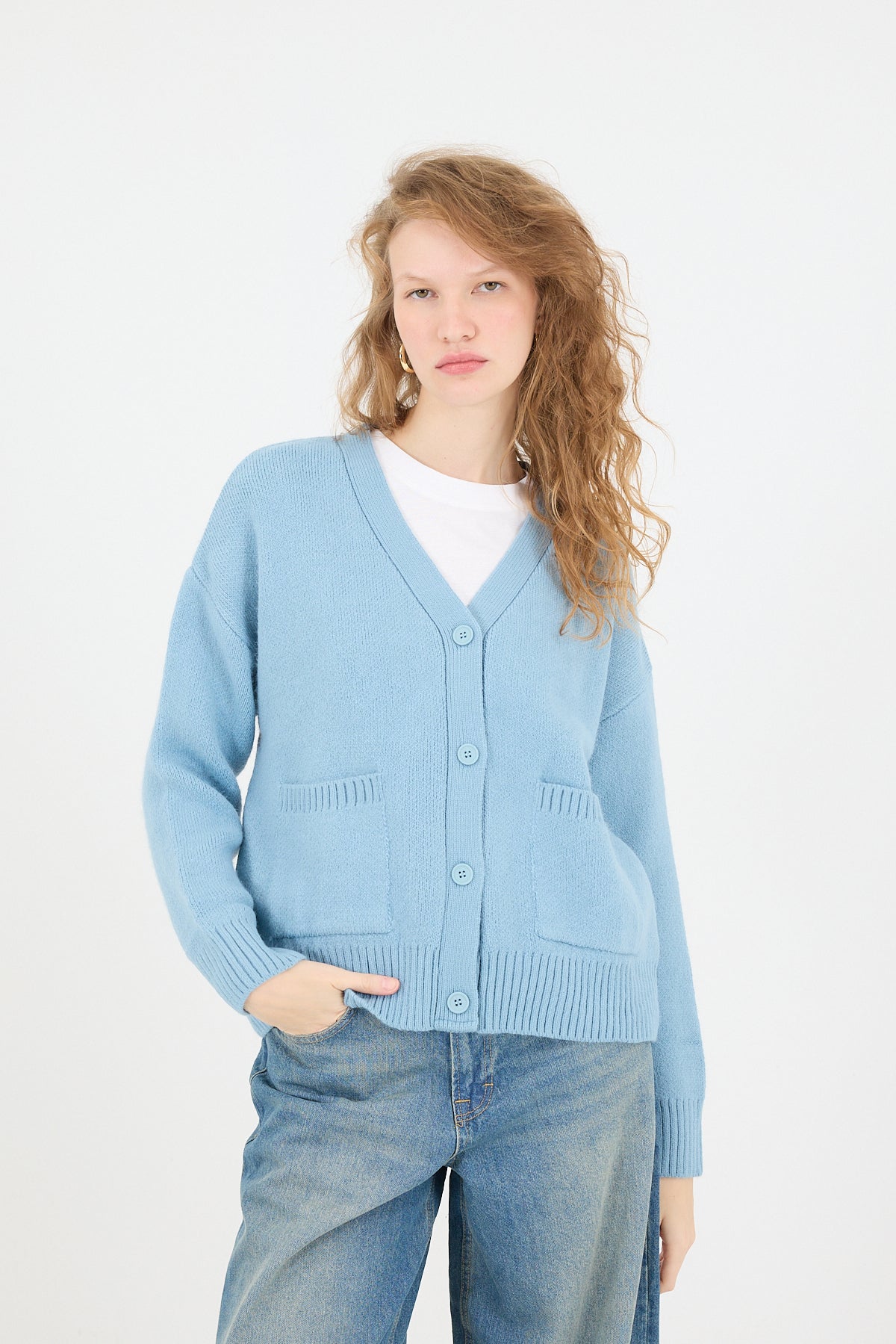 Light-Blue_Double-Pocket-Buttoned-Knitwear-Cardigan-addax