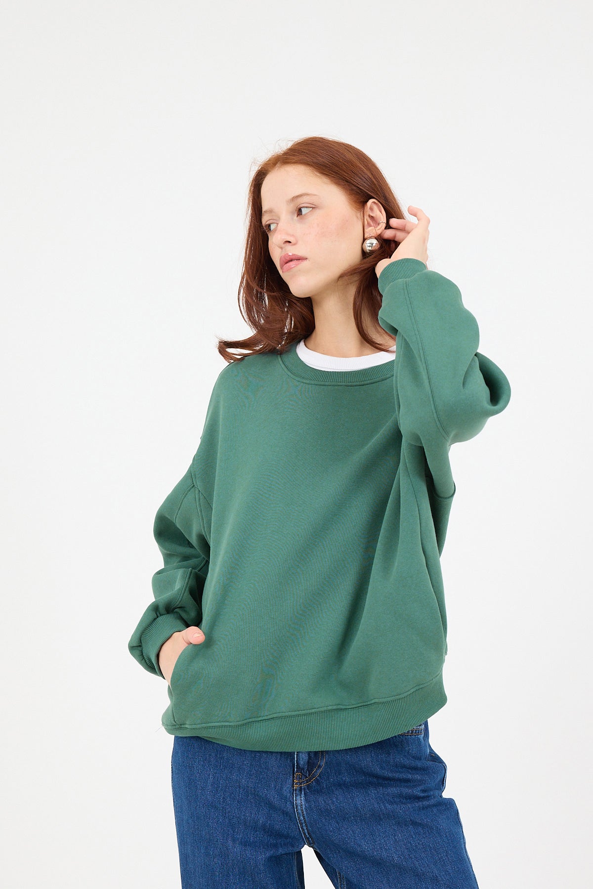 Emerald_Crew-Neck-Fleece-Lined-Basic-Sweatshirt-addax