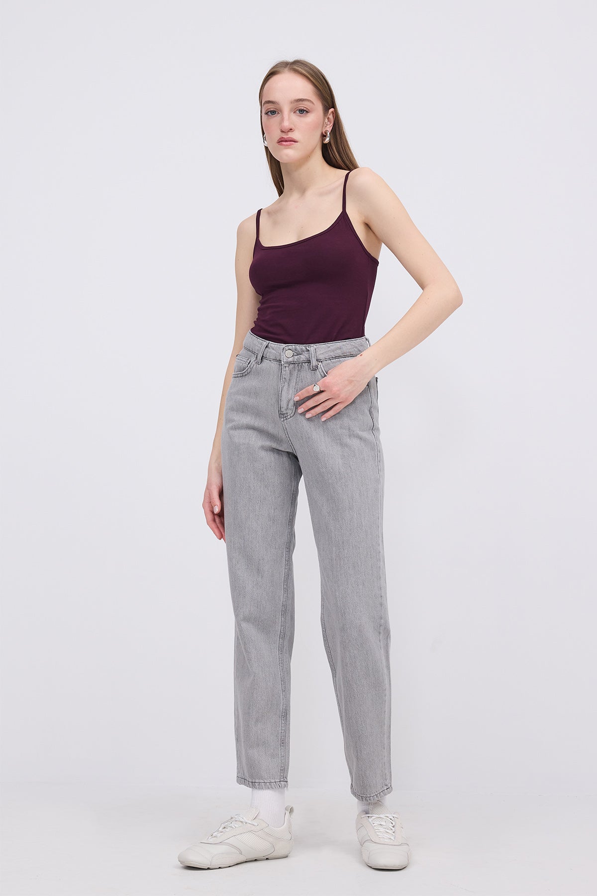 Gardenia_Basic-Tank-Top-with-Straps-addax