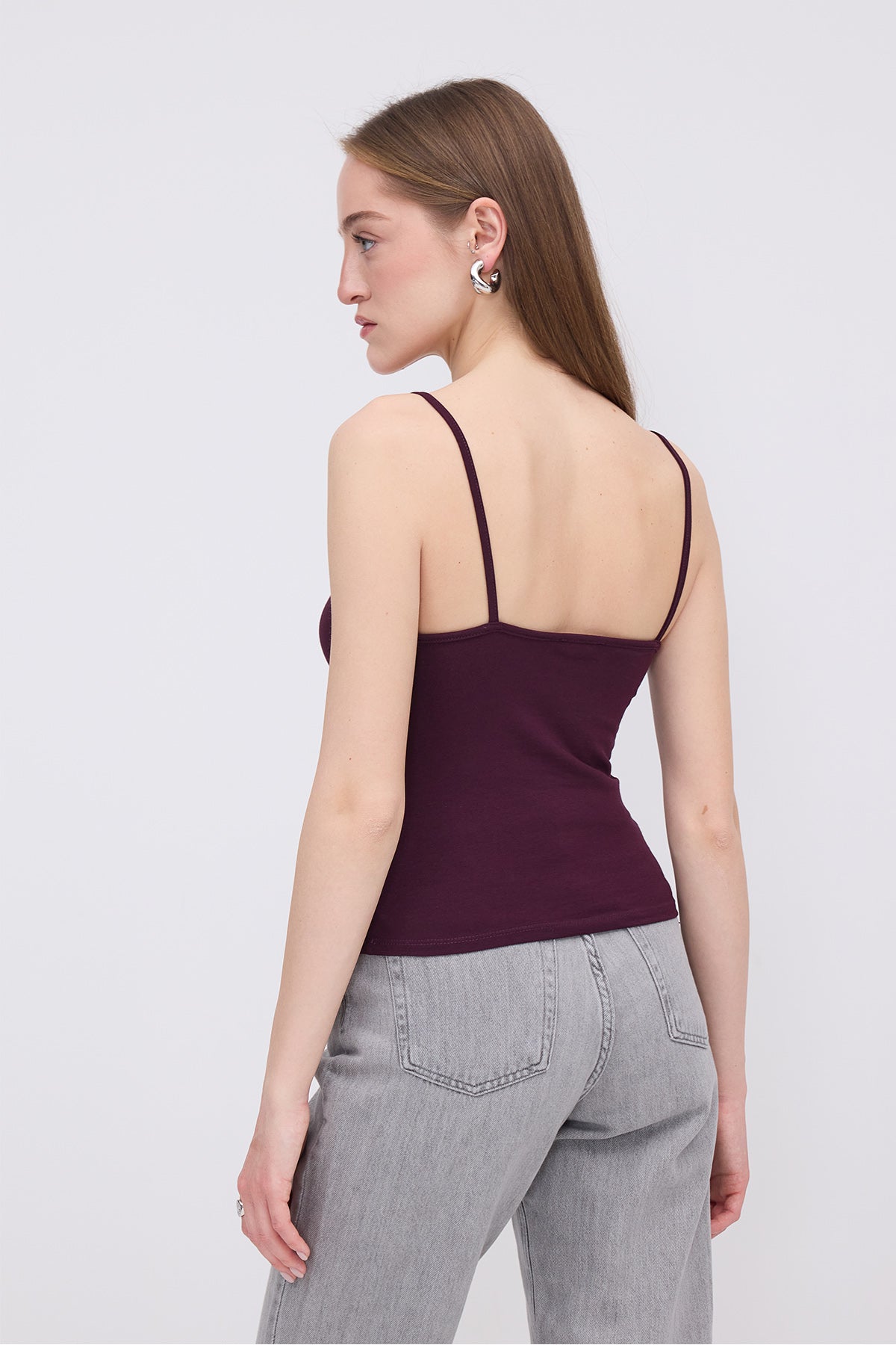 Gardenia_Basic-Tank-Top-with-Straps-addax