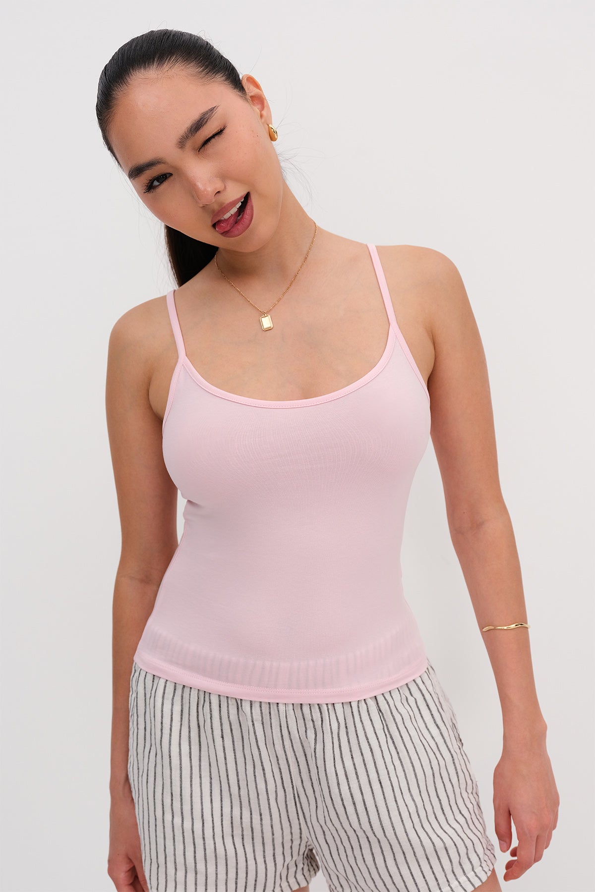 Lotus_Basic-Tank-Top-with-Straps-addax