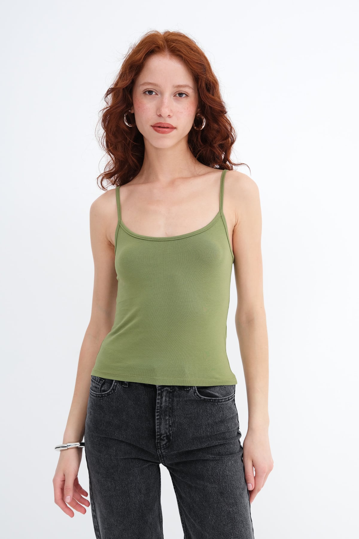 Matcha_Basic-Tank-Top-with-Straps-addax