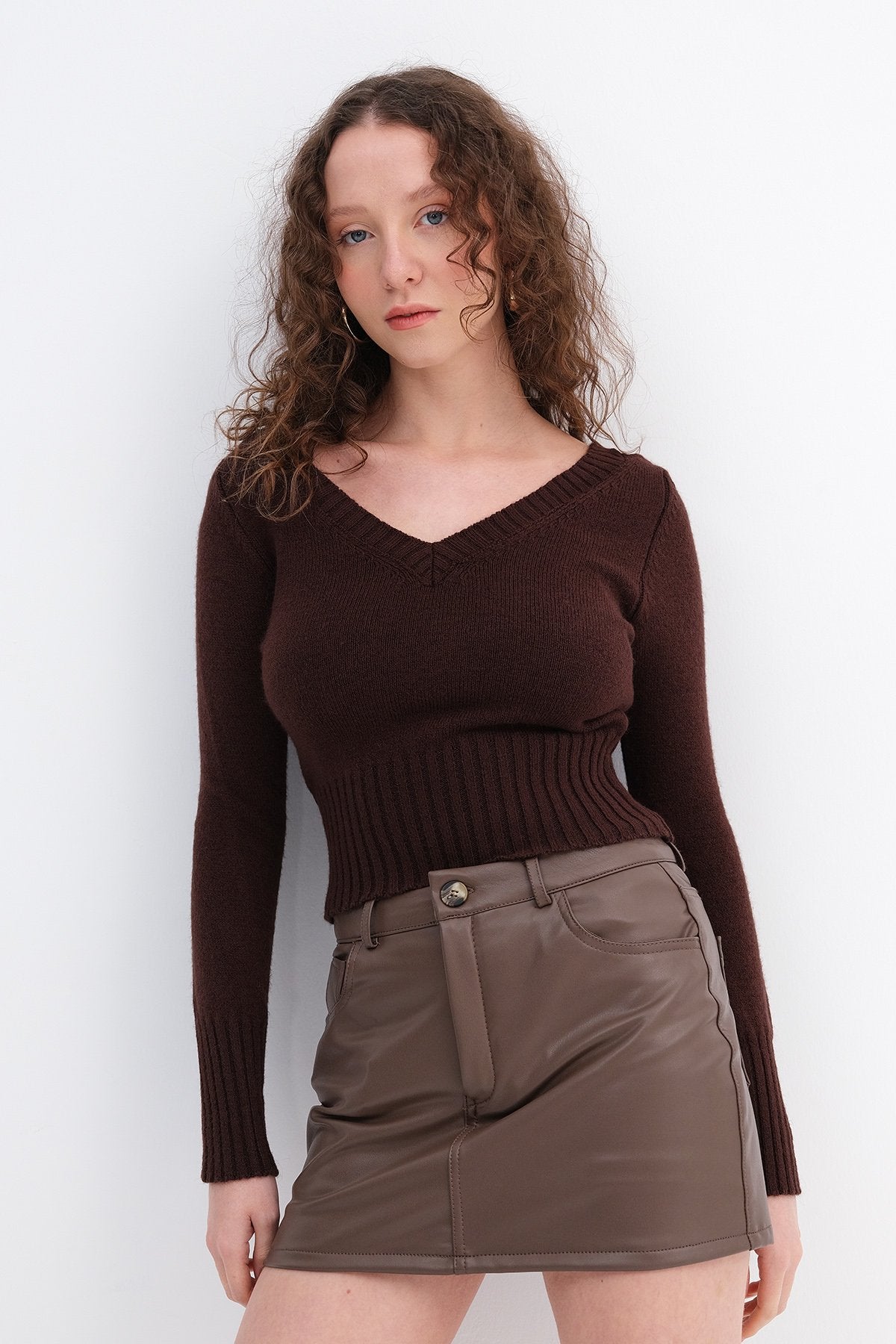 Brown_Front-and-Back-V-Neck-Knitted-Sweater-addax