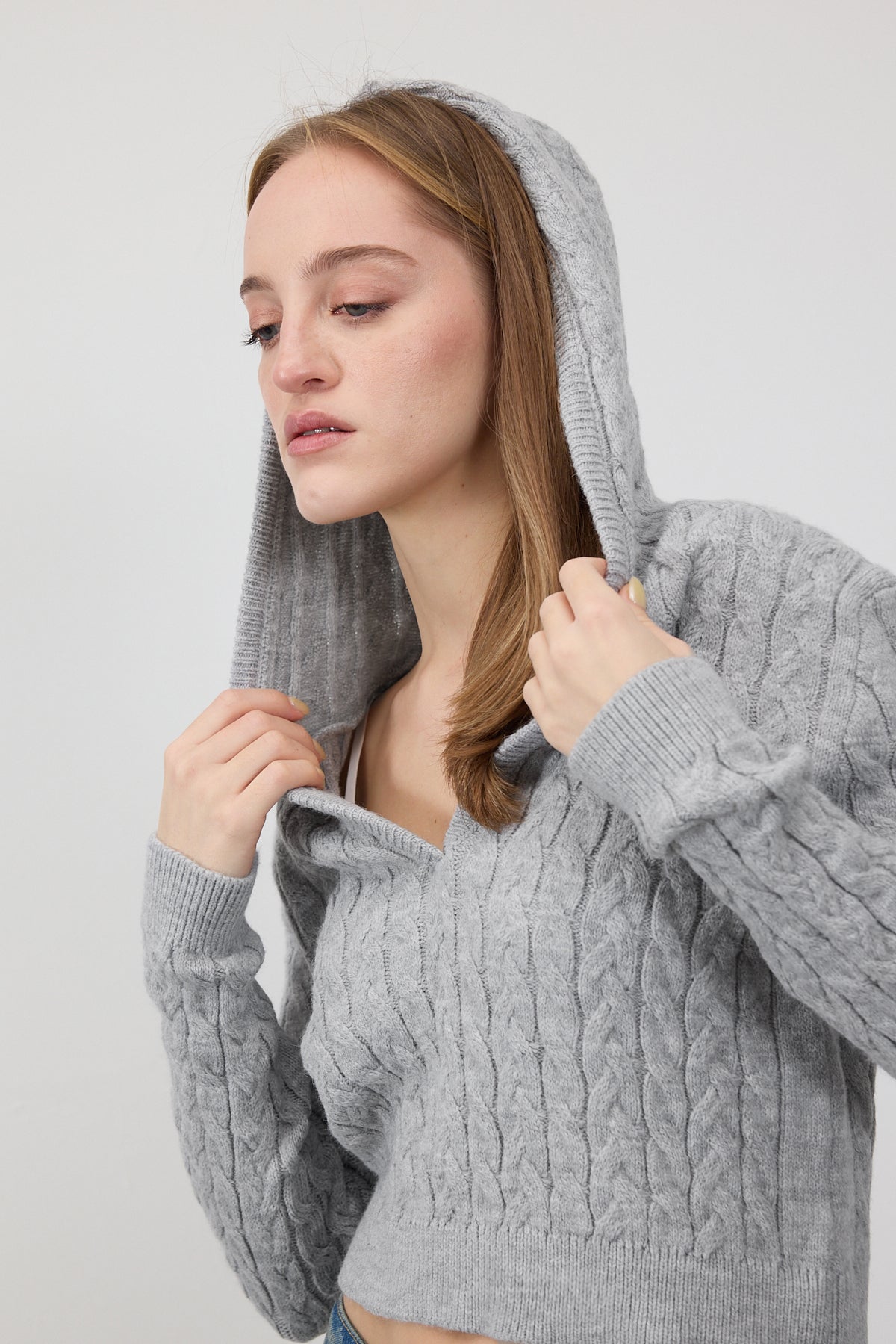 Snow-Melange_Hooded-Cable-Knit-Sweater-addax