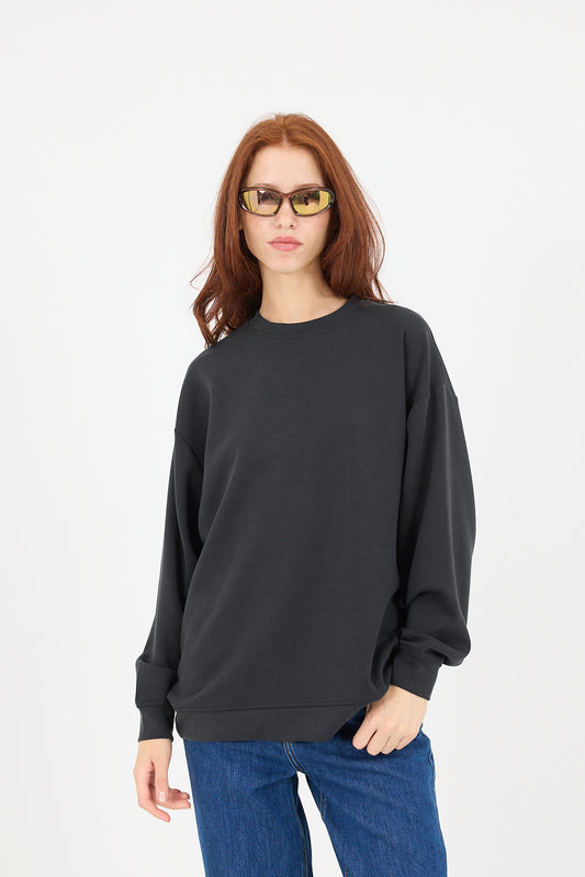 Black_Crew-Neck-Oversized-Modal-Sweatshirt-addax