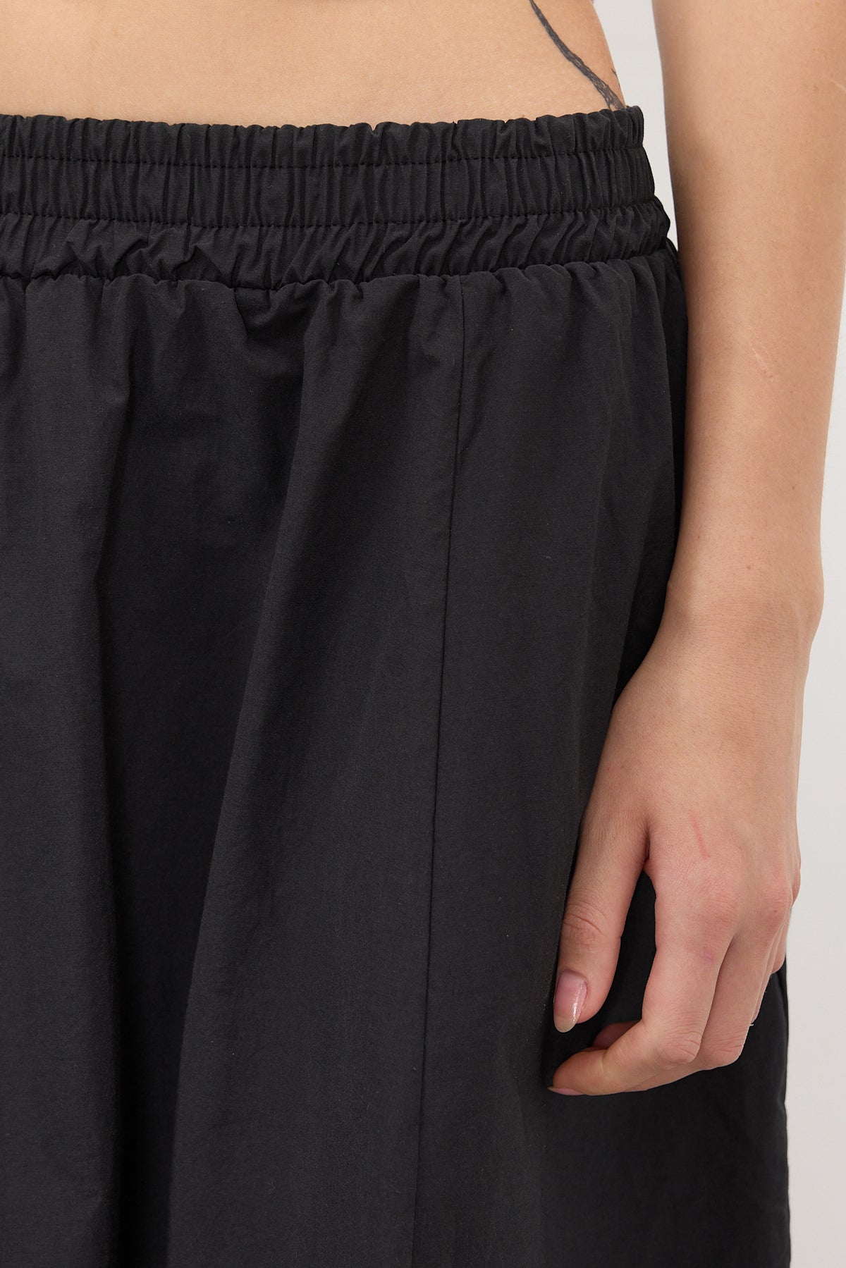 Black_Elastic-Waist-Long-Skirt-addax