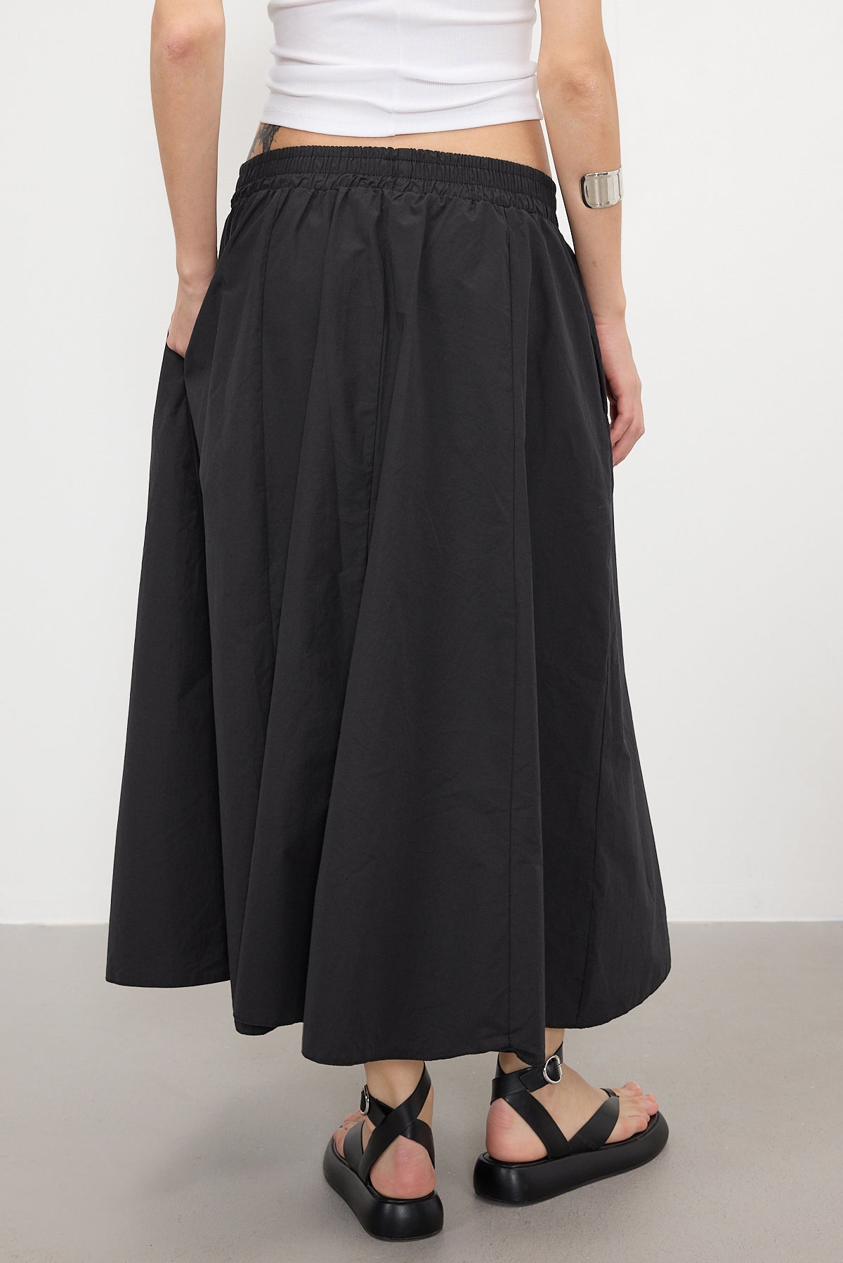 Black_Elastic-Waist-Long-Skirt-addax