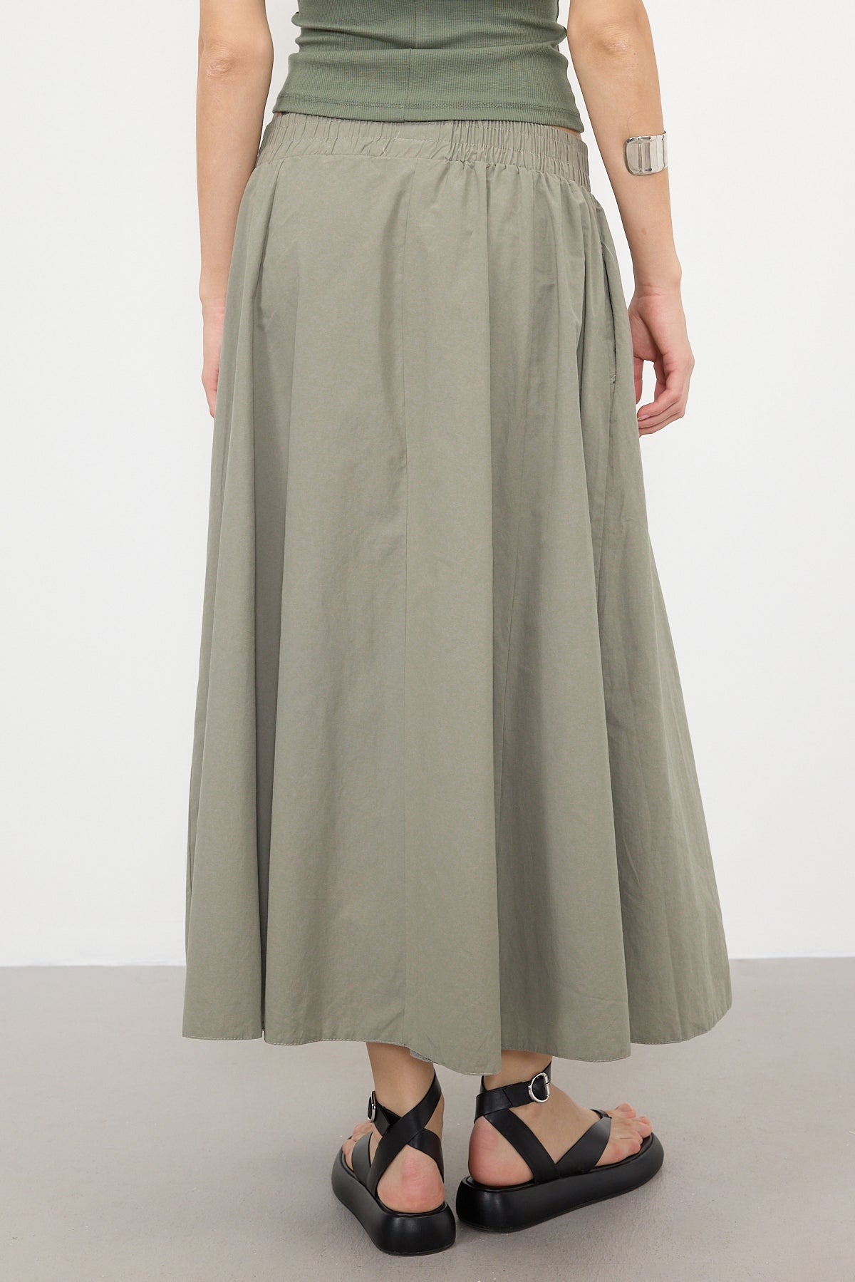 Khaki_Elastic-Waist-Long-Skirt-addax