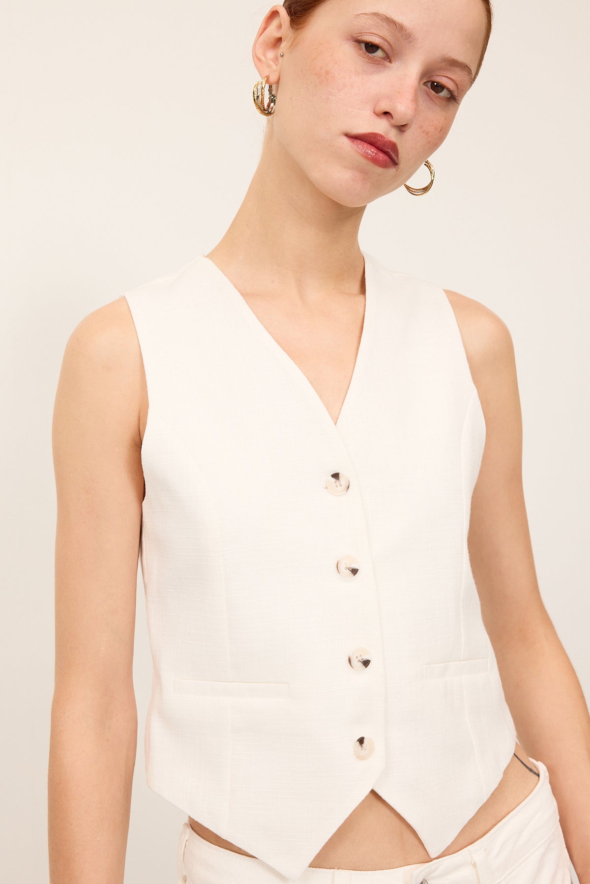 White_Pocket-Detailed-Buttoned-Vest-addax