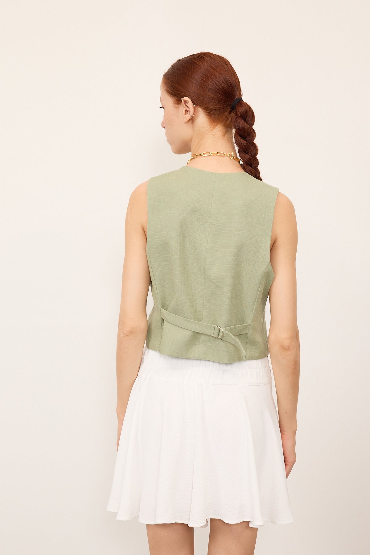 Khaki_Pocket-Detailed-Buttoned-Vest-addax
