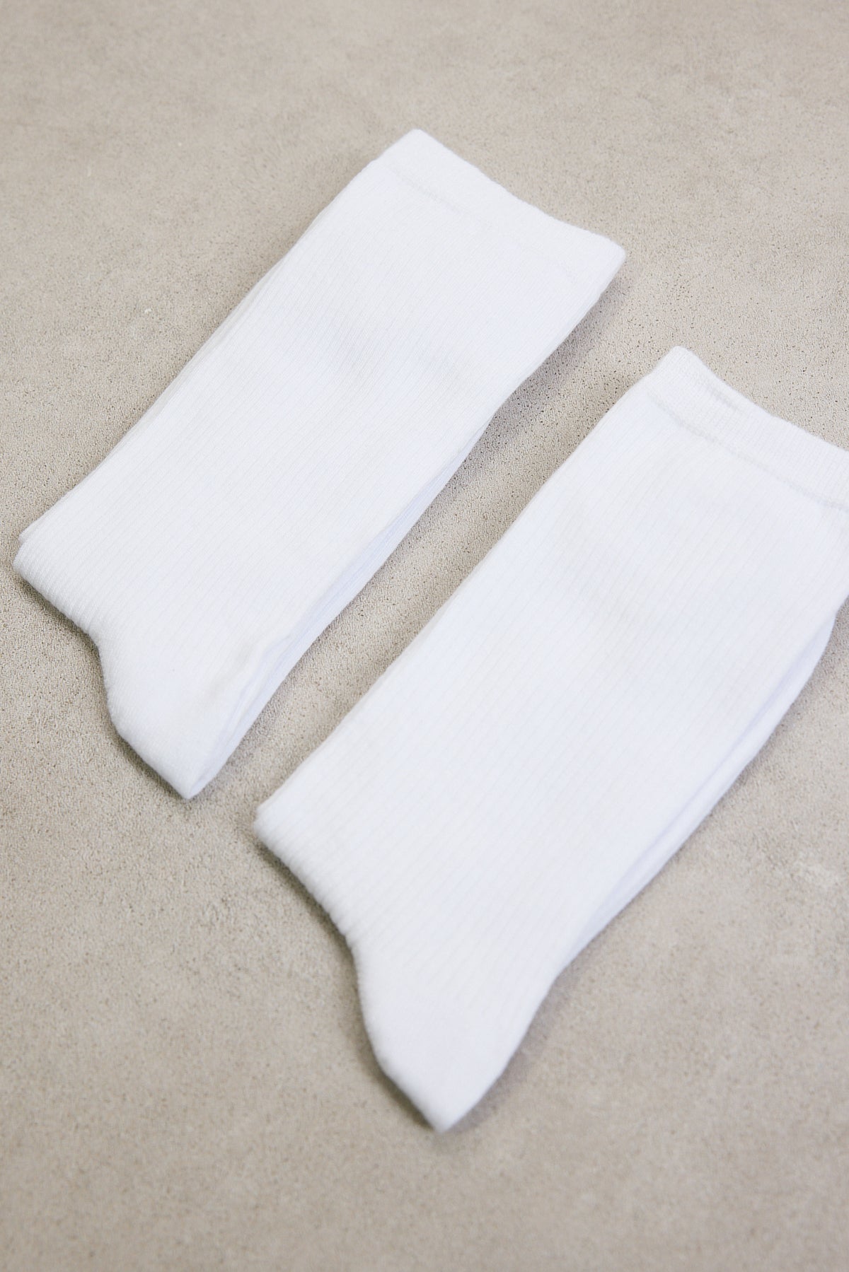 White_Socks-2-Pack-addax