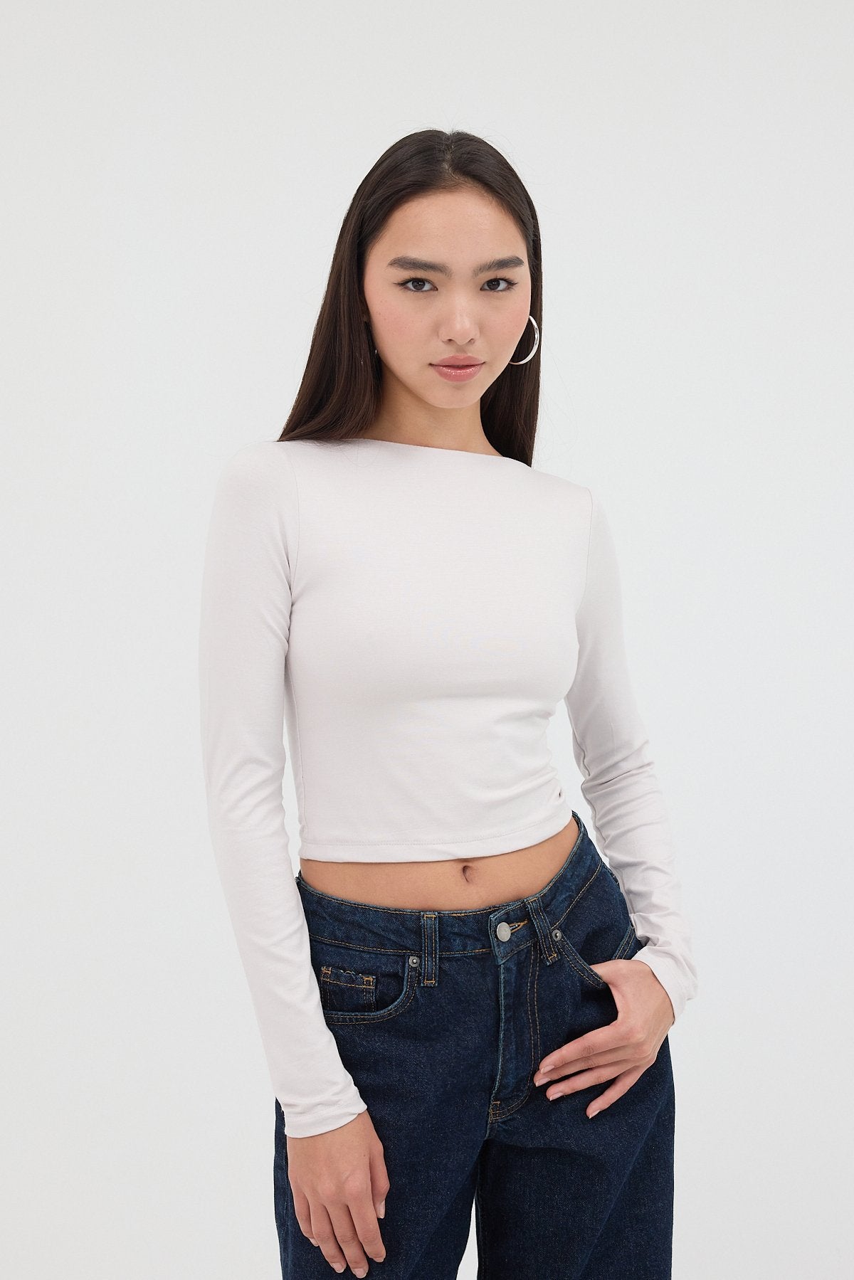 Stone_Low-Rise-Long-Sleeve-Crop-Blouse-addax