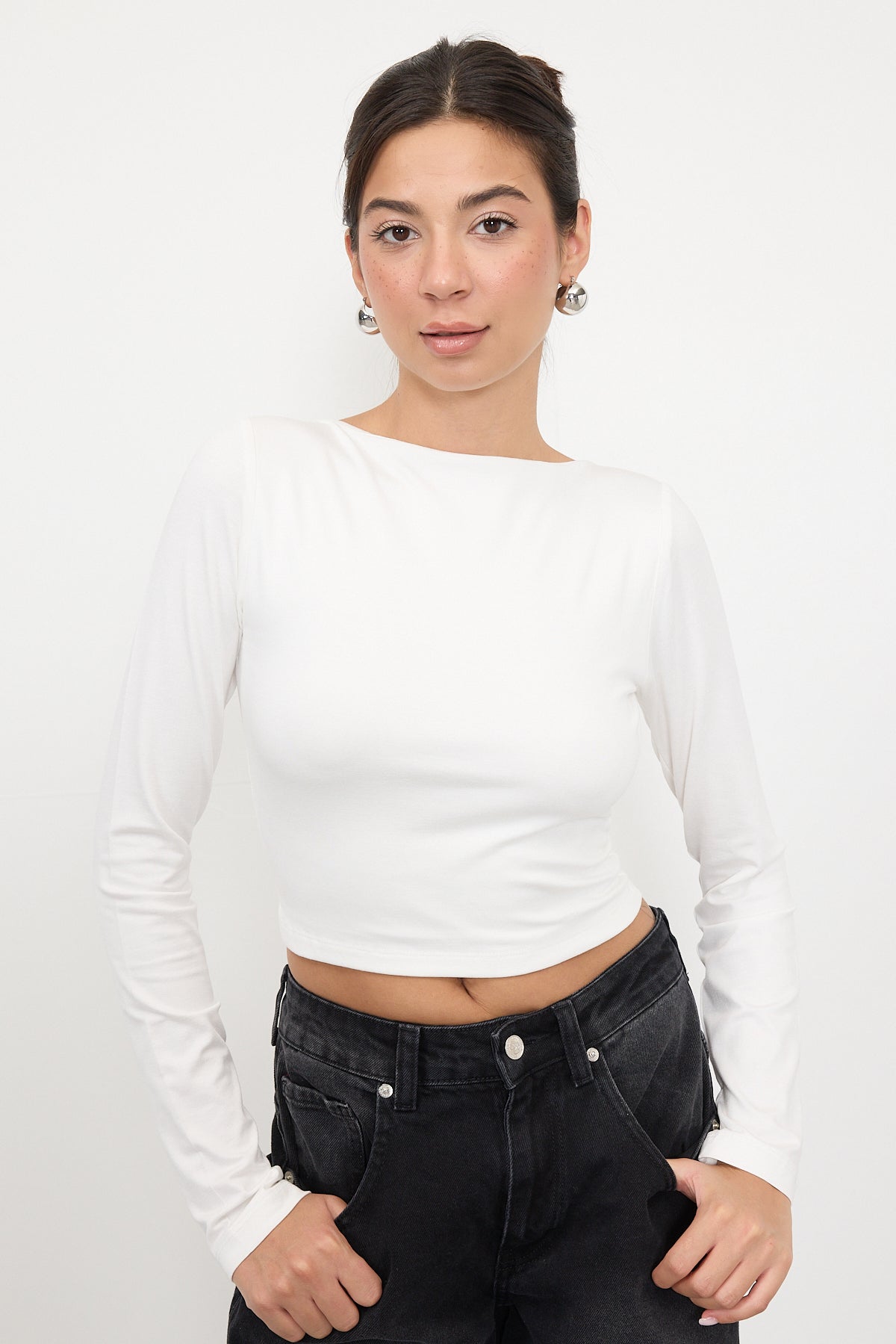 Ecru_Low-Rise-Long-Sleeve-Crop-Blouse-addax