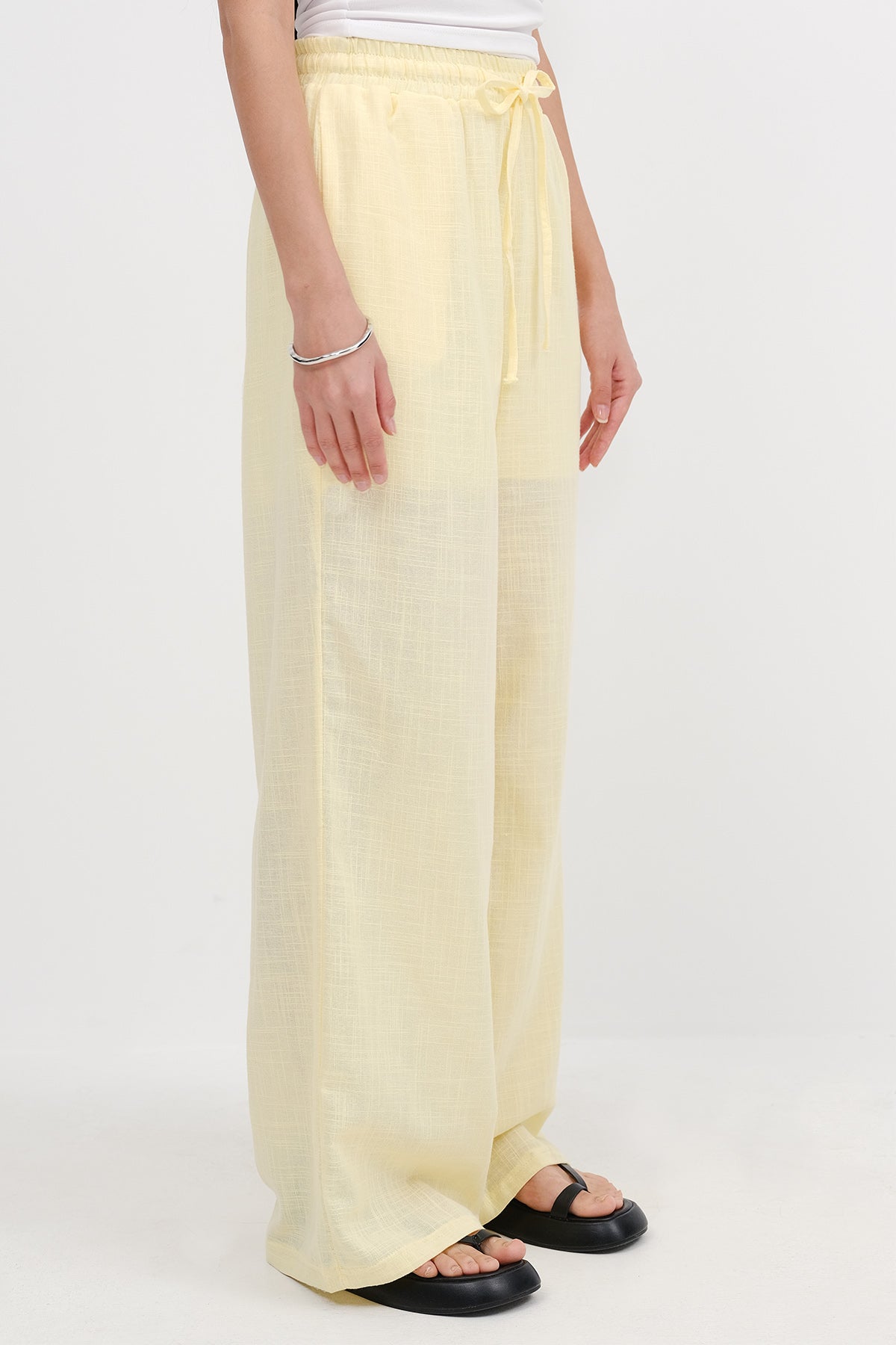 Yellow_Wide-Leg-Trousers-with-Pockets-addax