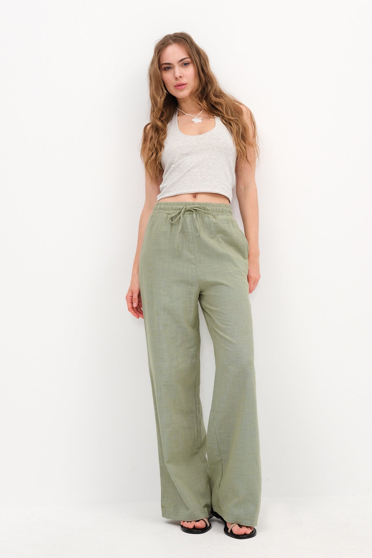 Oil-Green_Wide-Leg-Trousers-with-Pockets-addax
