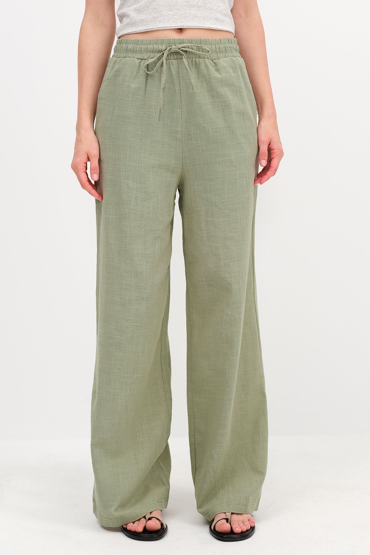Oil-Green_Wide-Leg-Trousers-with-Pockets-addax