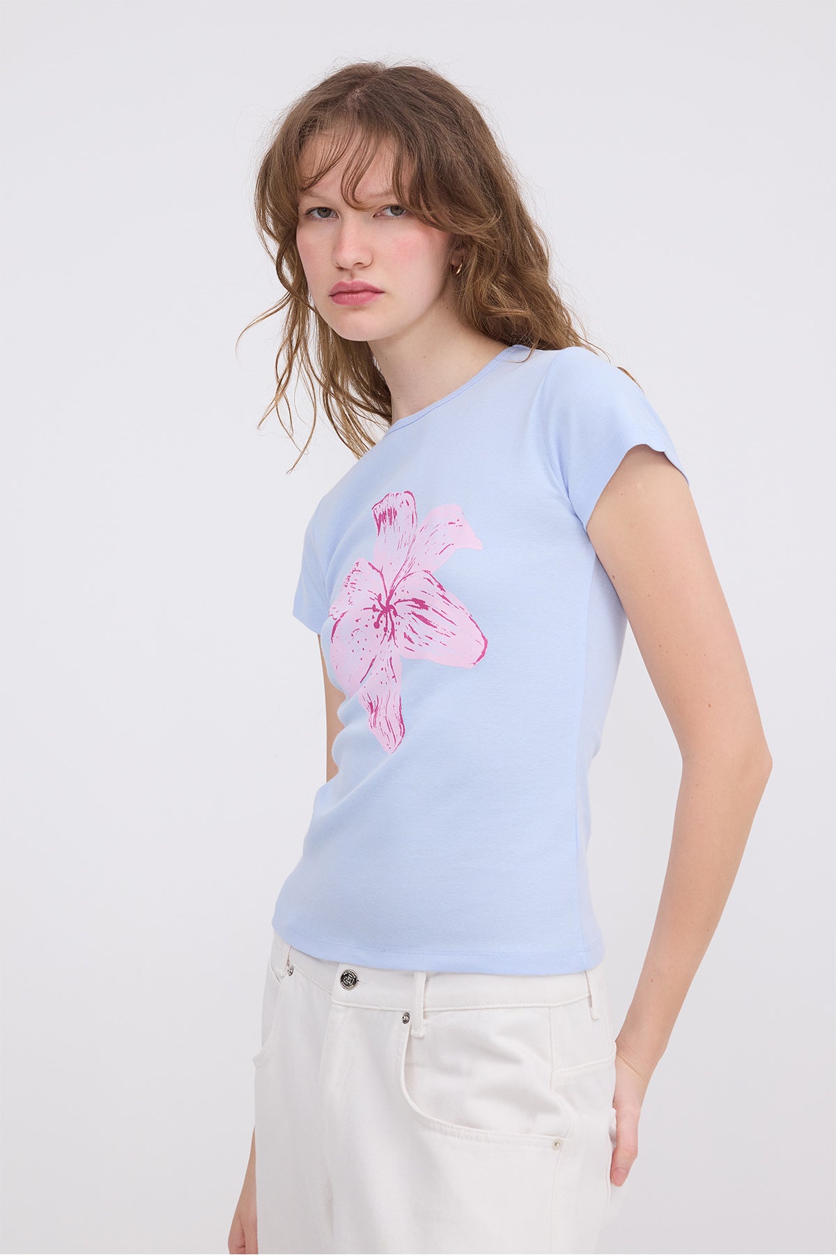 Baby-Blue_Floral-Print-Short-Sleeve-T-shirt-addax