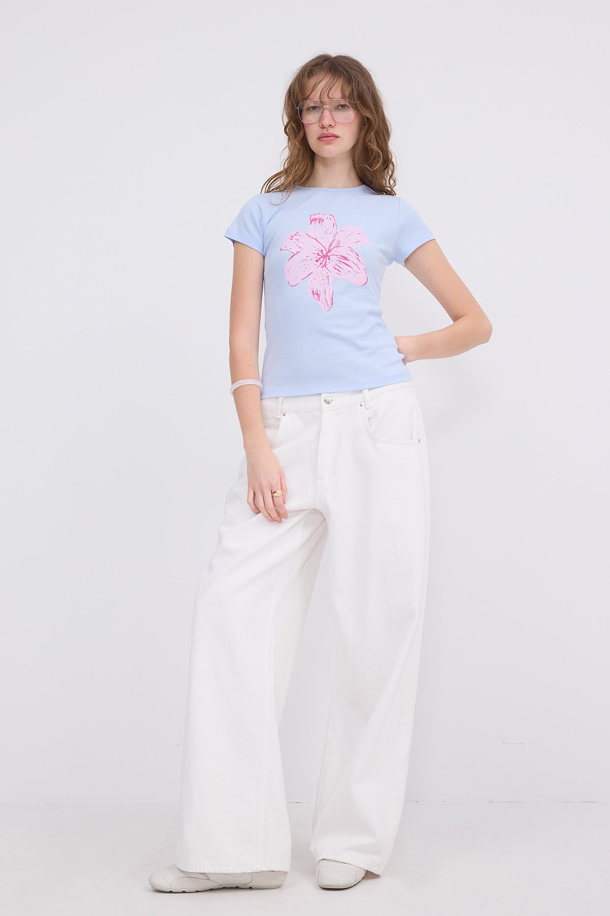 Baby-Blue_Floral-Print-Short-Sleeve-T-shirt-addax