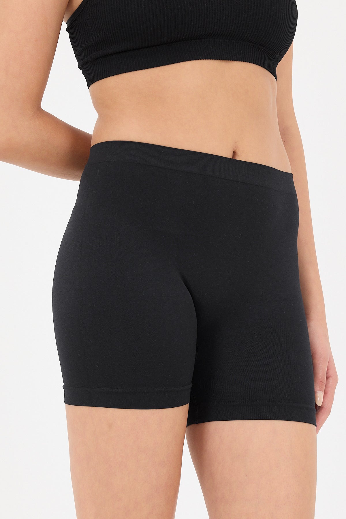 Black_High-Waist-Seamless-Shorts-Tights-addax