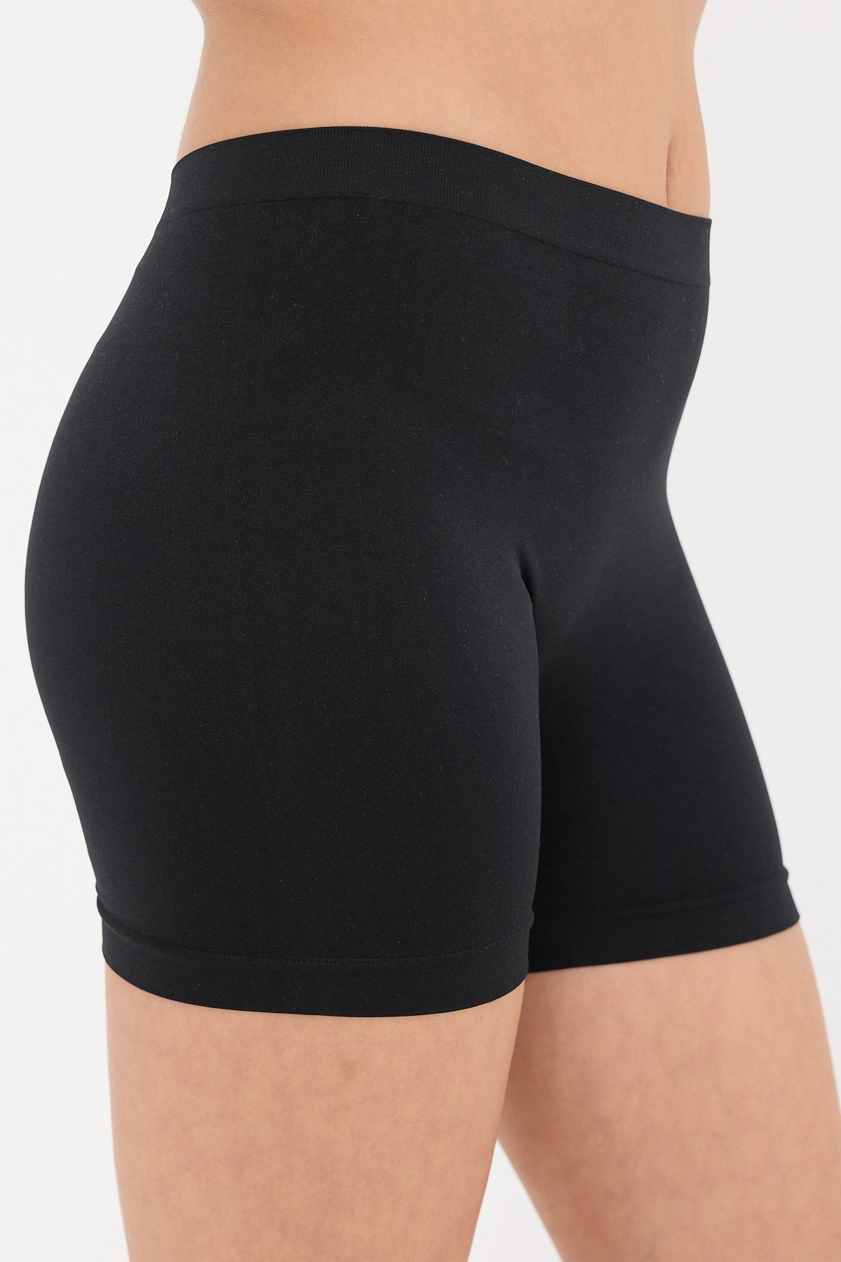 Black_High-Waist-Seamless-Shorts-Tights-addax