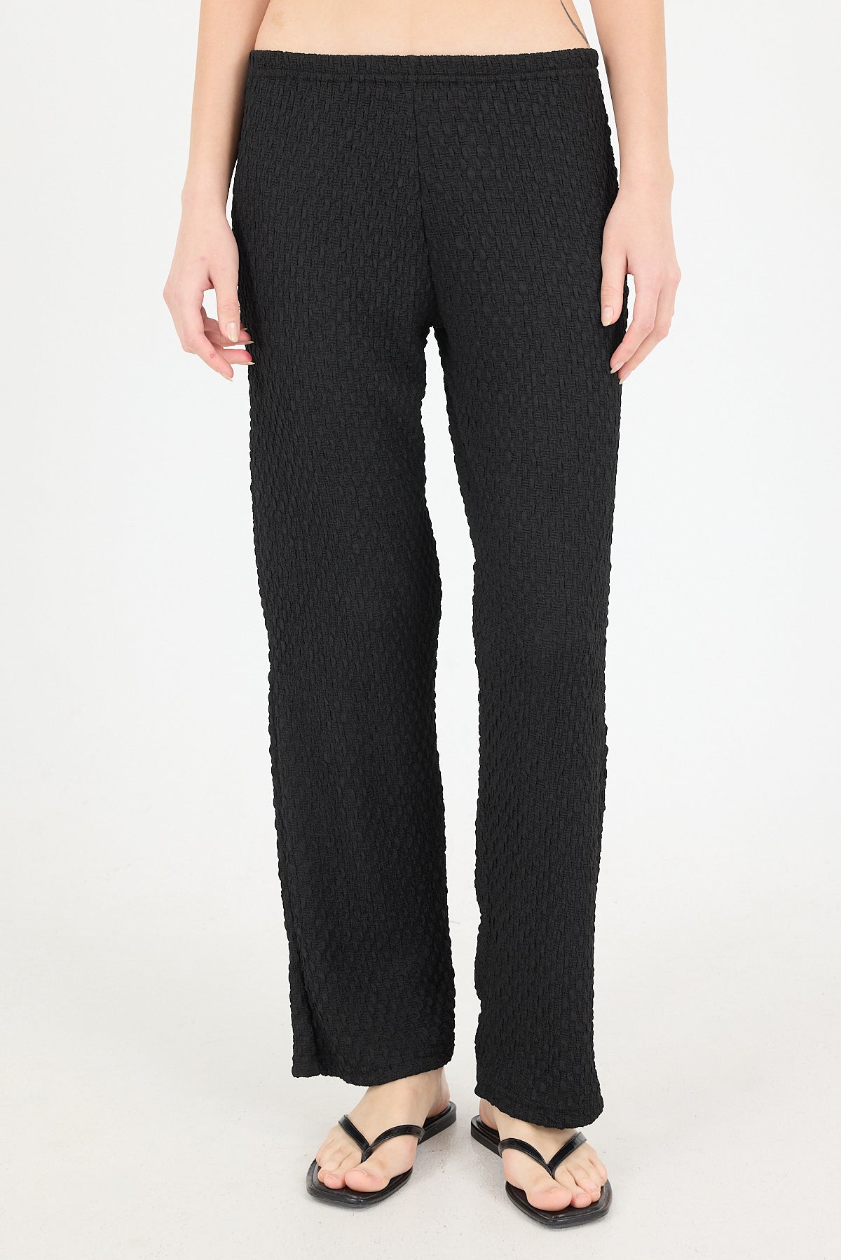 Black_Textured-Elastic-Waist-Wide-Leg-Pants-addax