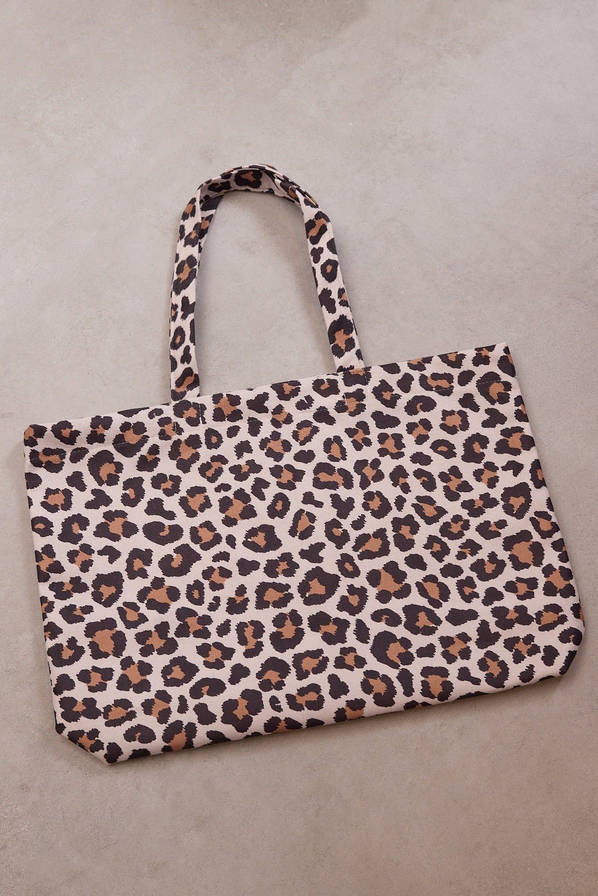 Leopard_Ribbon-Printed-Tote-Bag-addax