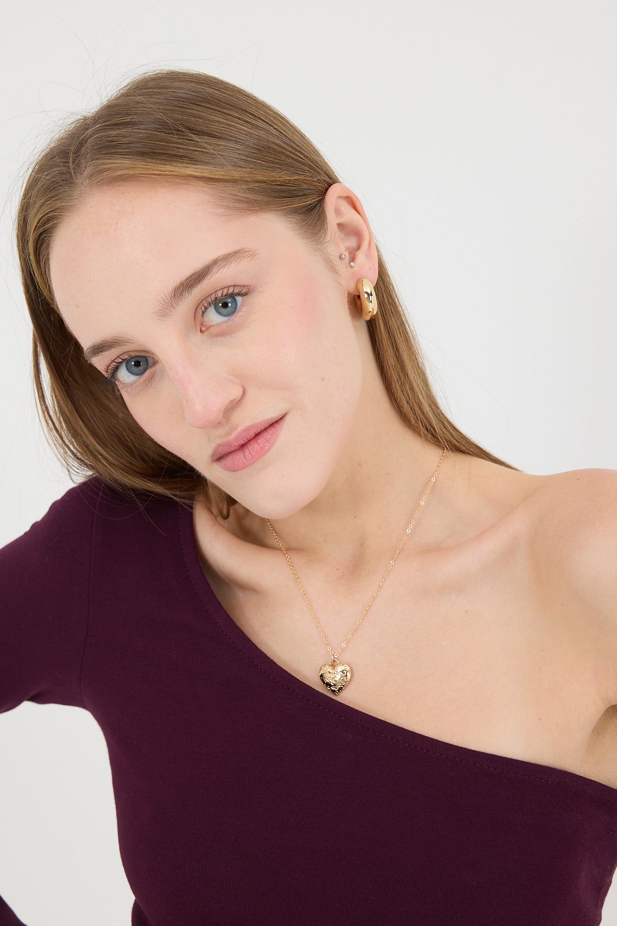 Gardenia_One-Shoulder-Long-Sleeve-Crop-Blouse-addax