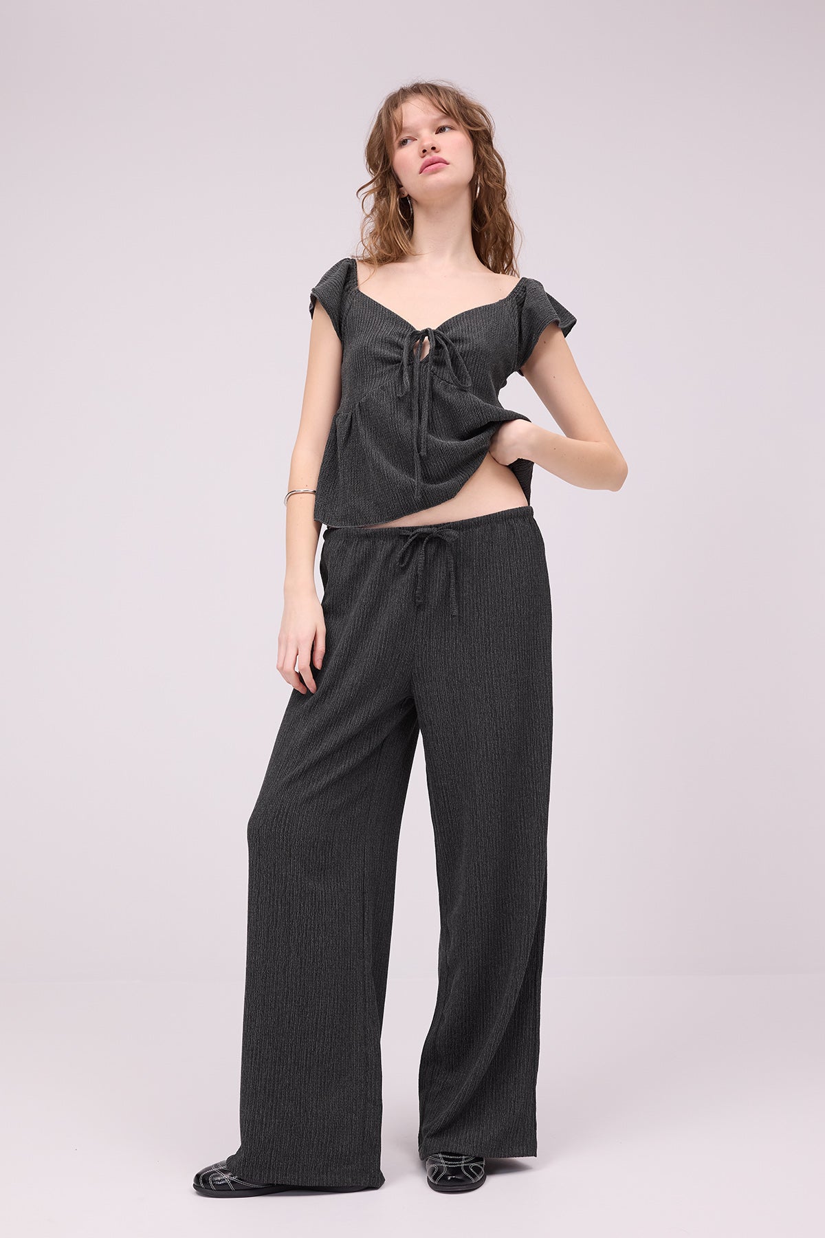 Lead-Grey_Front-Tie-Wide-Leg-Trousers-addax