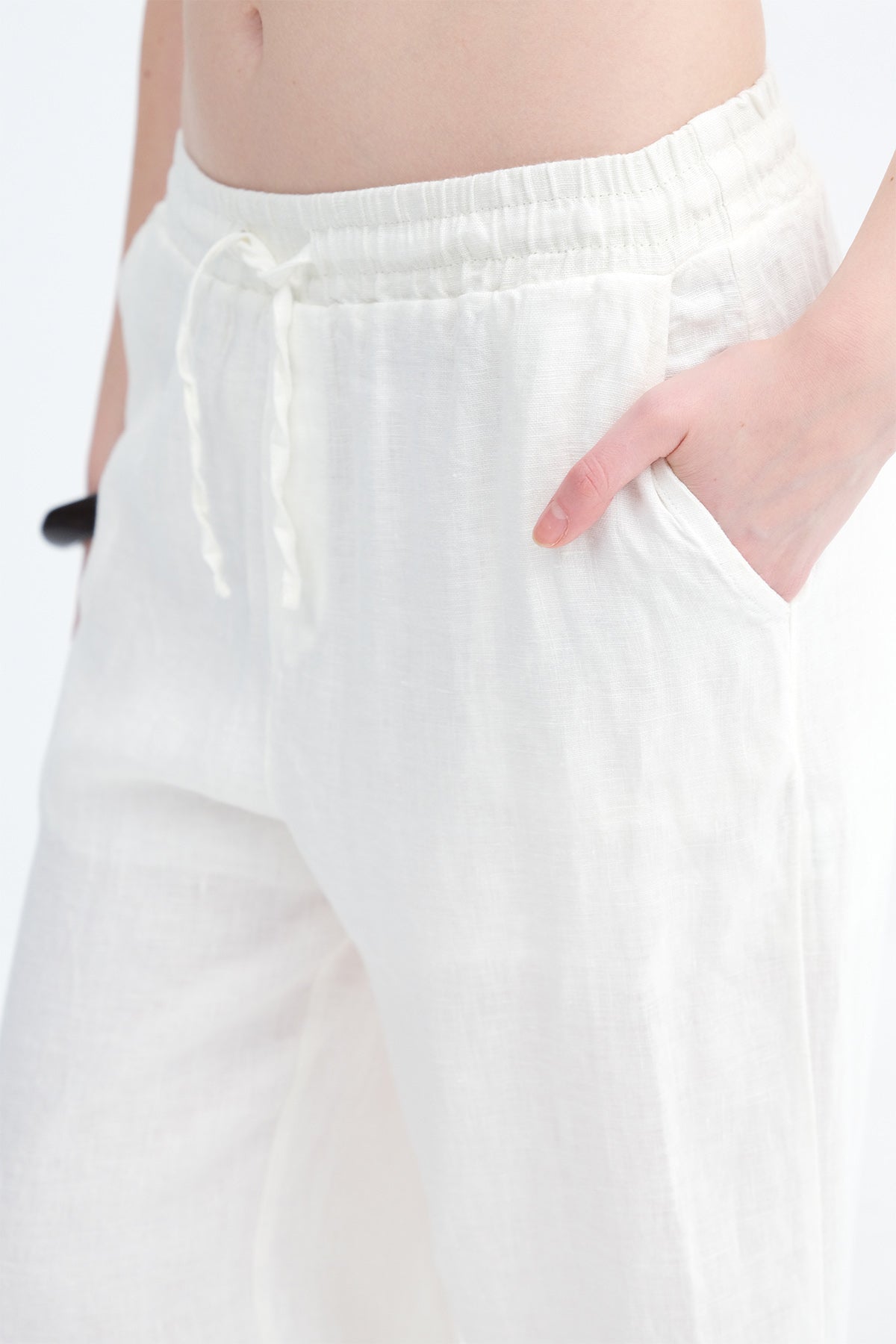 Ecru_Linen-Blend-Trousers-addax