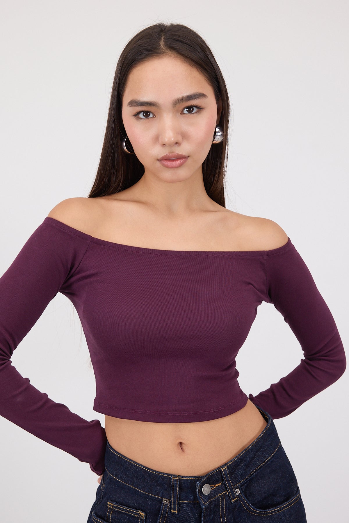 Gardenia_Boat-Neck-Long-Sleeve-Crop-Top-addax