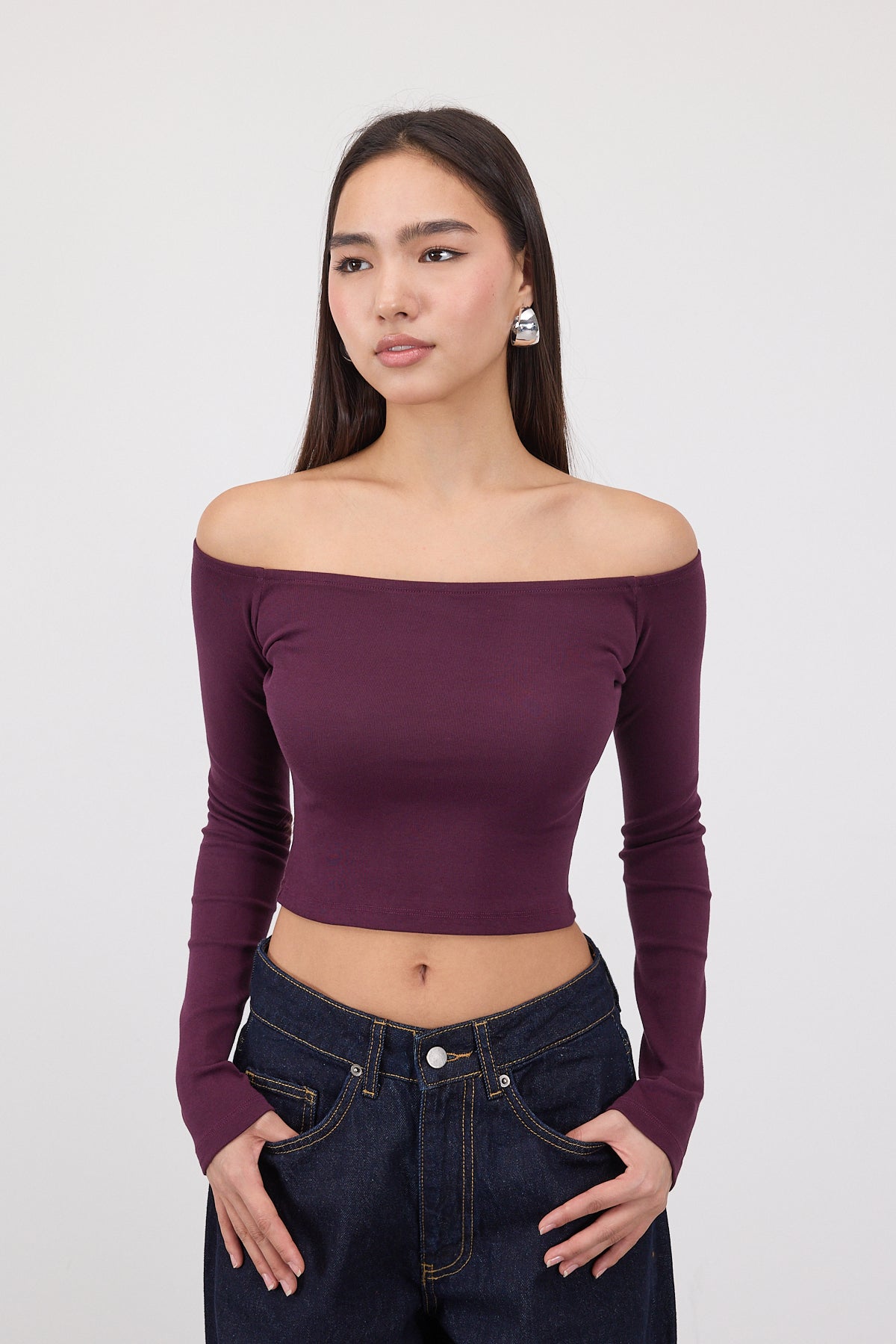 Gardenia_Boat-Neck-Long-Sleeve-Crop-Top-addax