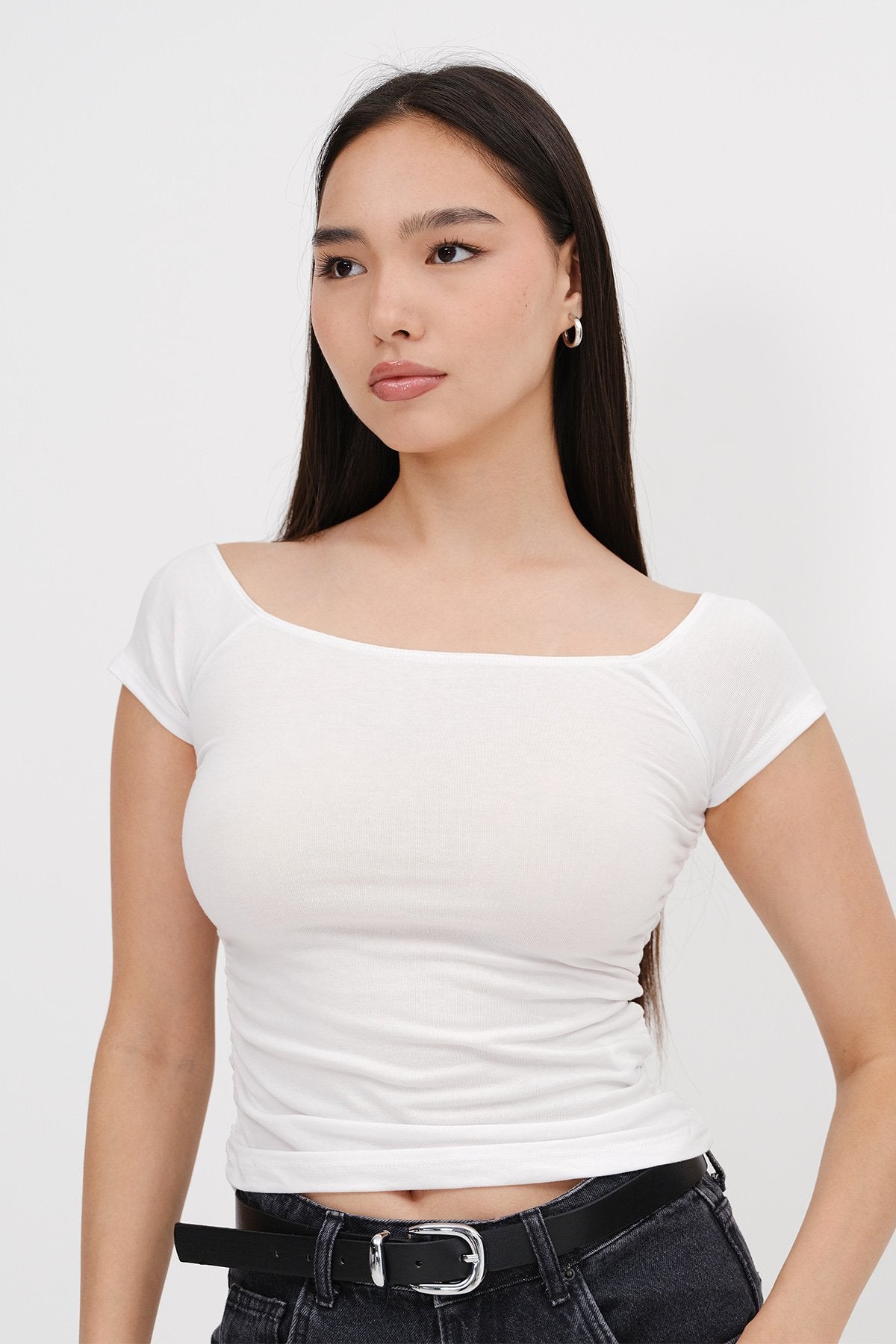 White_Boat-Neck-T-shirt-addax