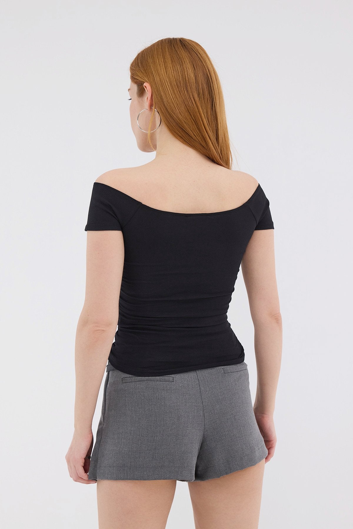 Black_Boat-Neck-T-shirt-addax