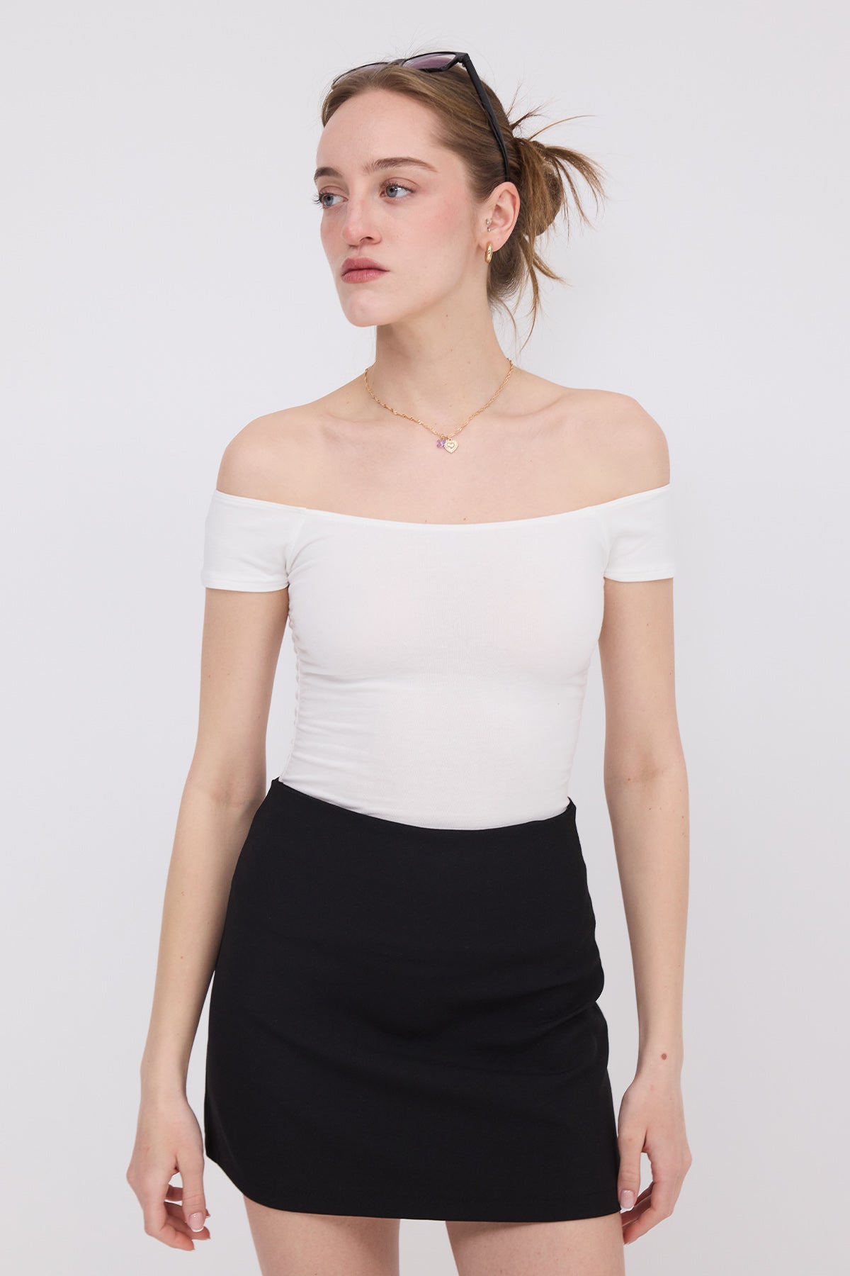 Ecru_Boat-Neck-T-shirt-addax