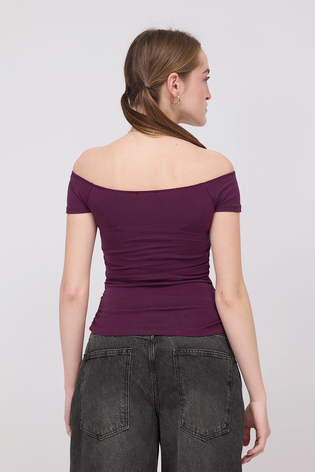 Gardenia_Boat-Neck-T-shirt-addax