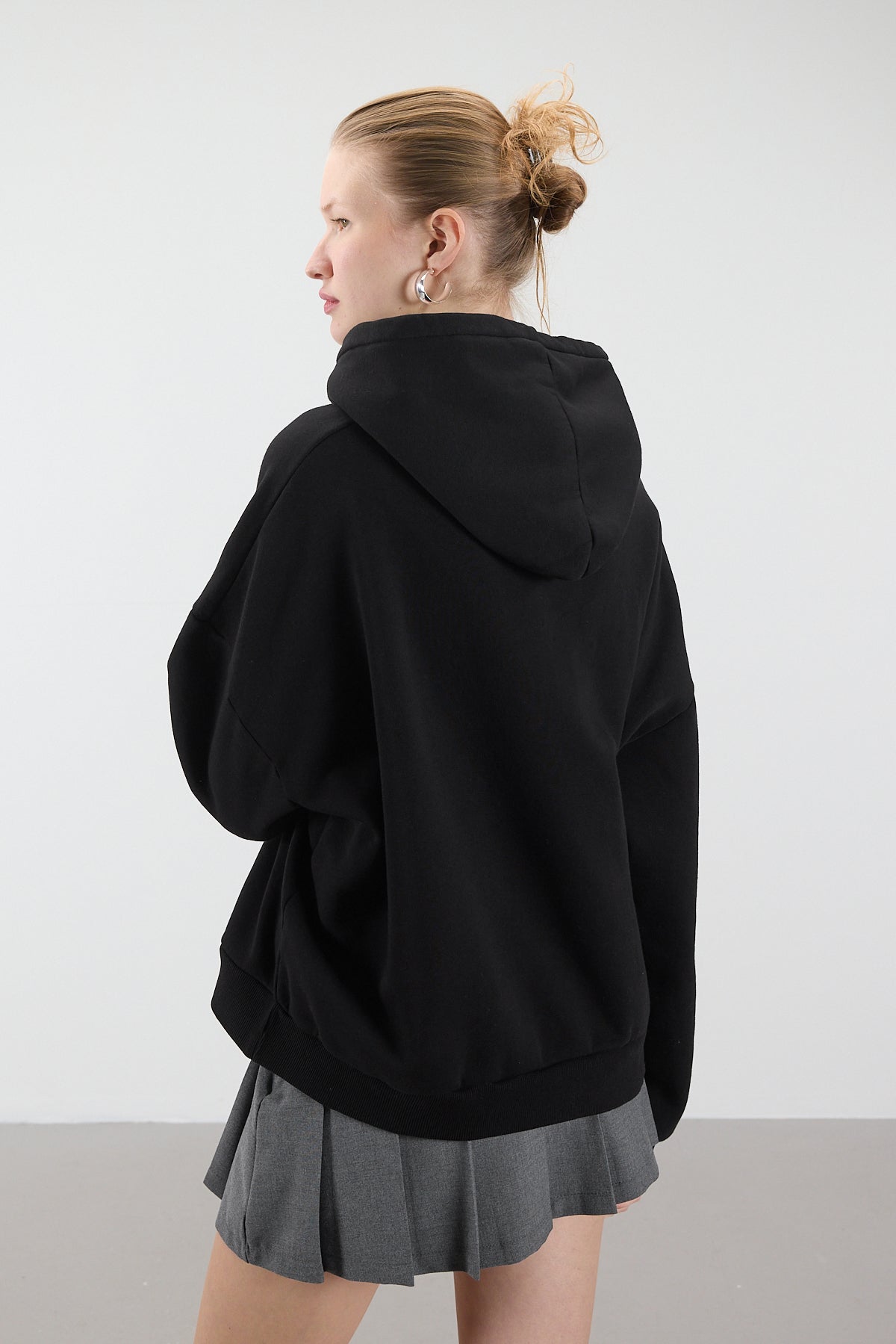 Black_Hooded-Brushed-Basic-Sweatshirt-addax