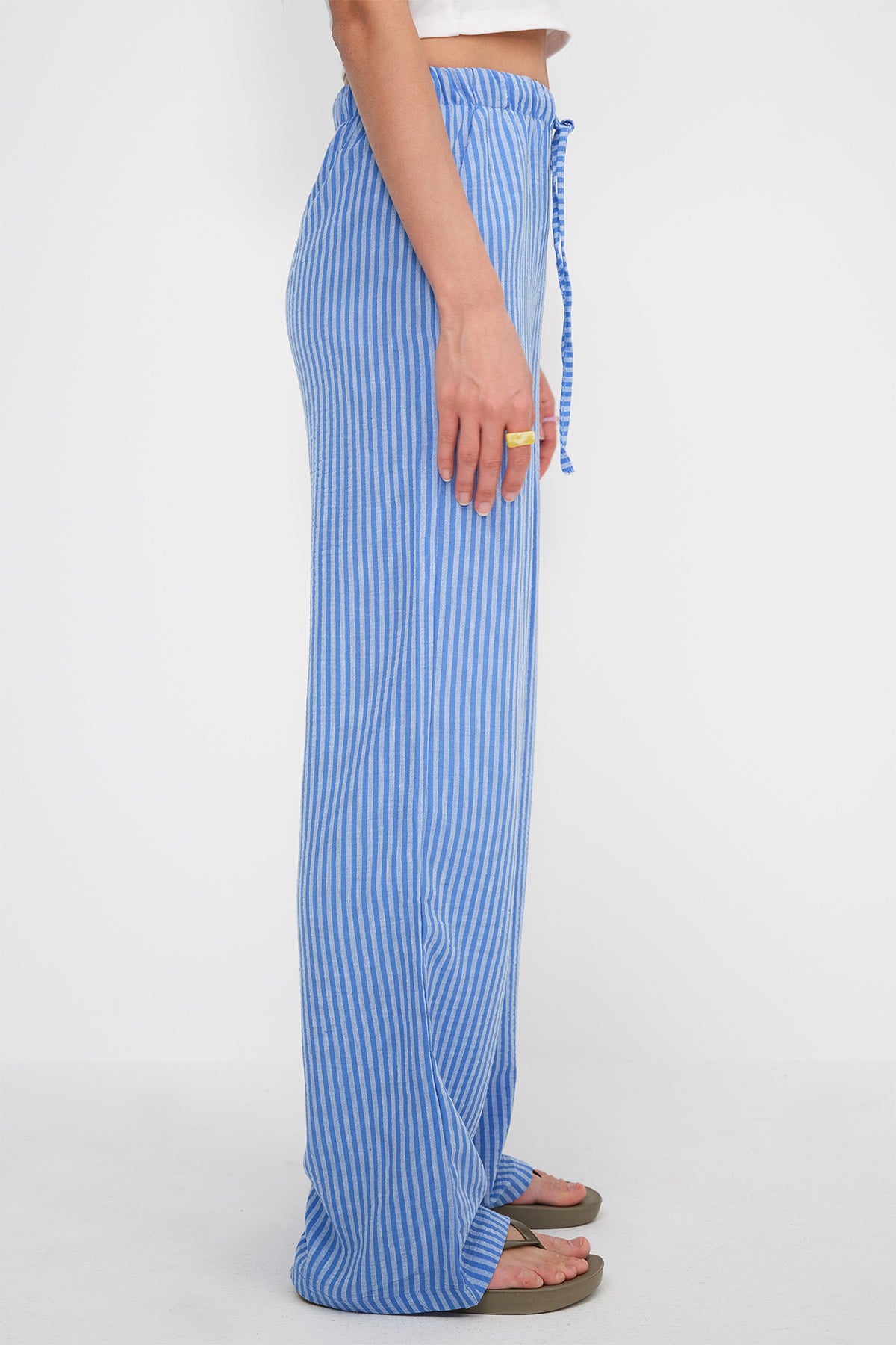 Blue_Striped-Wide-Leg-Trousers-addax