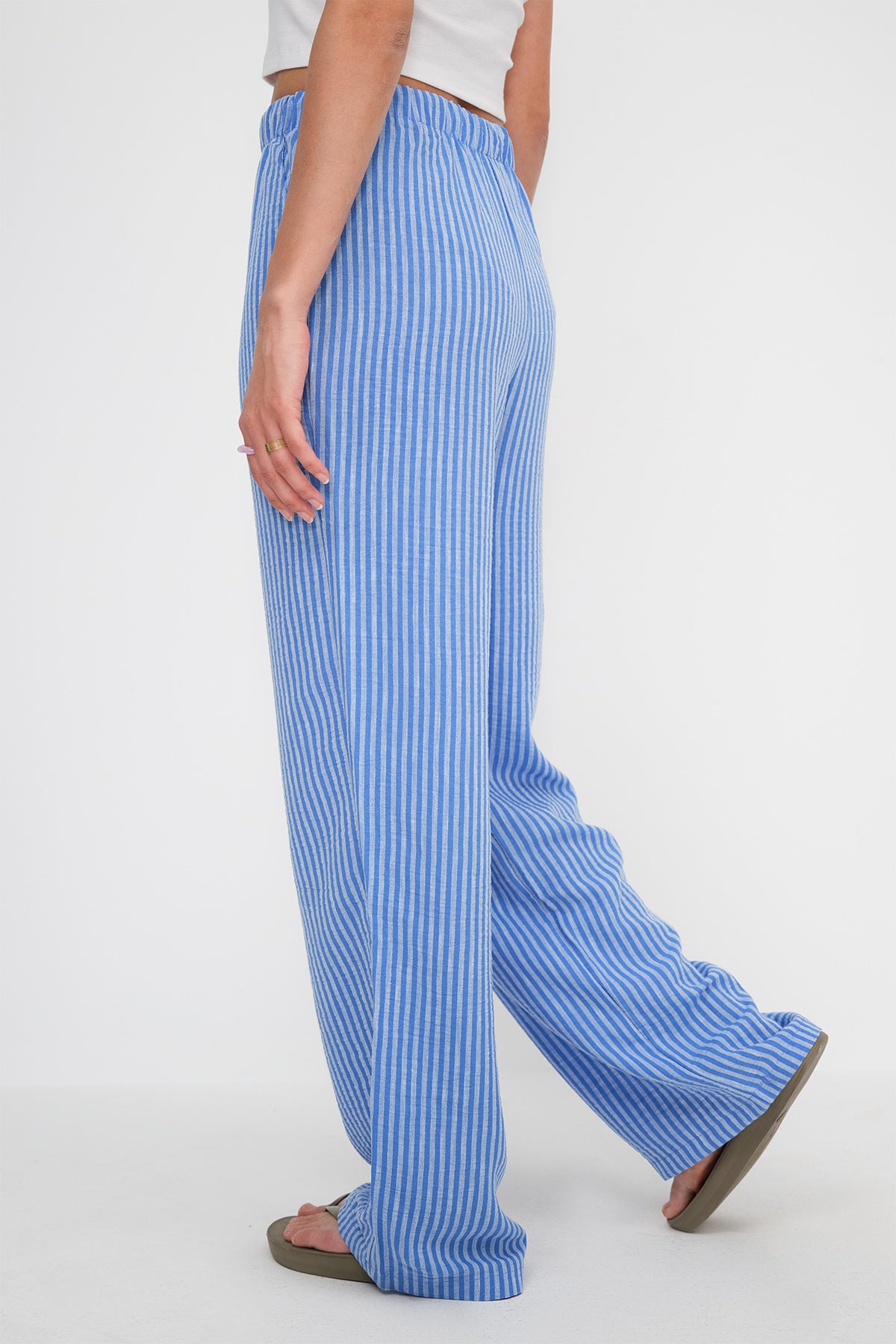 Blue_Striped-Wide-Leg-Trousers-addax