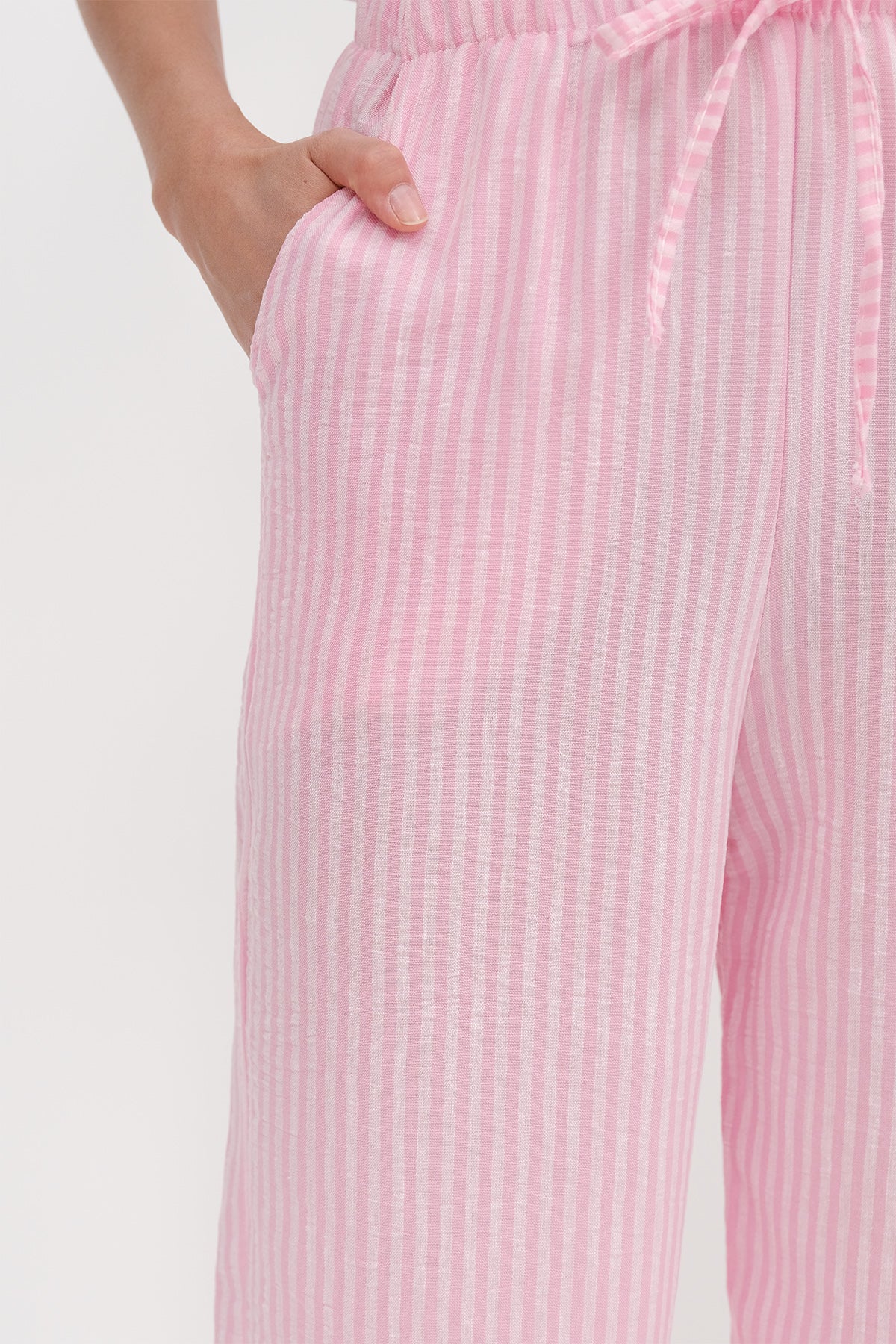 Pink_Striped-Wide-Leg-Trousers-addax