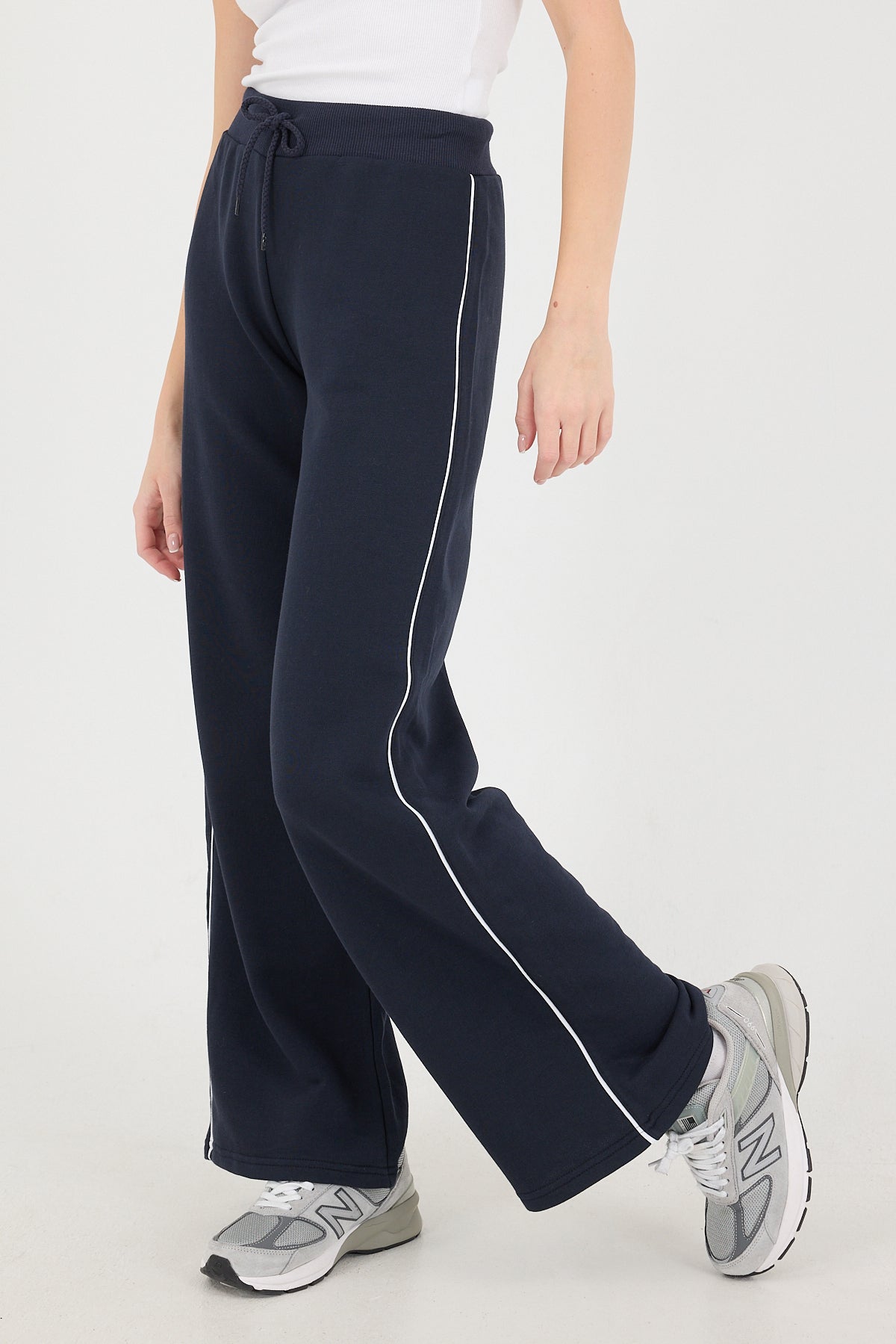 Night-Blue---White_Side-Stripe-Wide-Leg-Sweatpants-addax