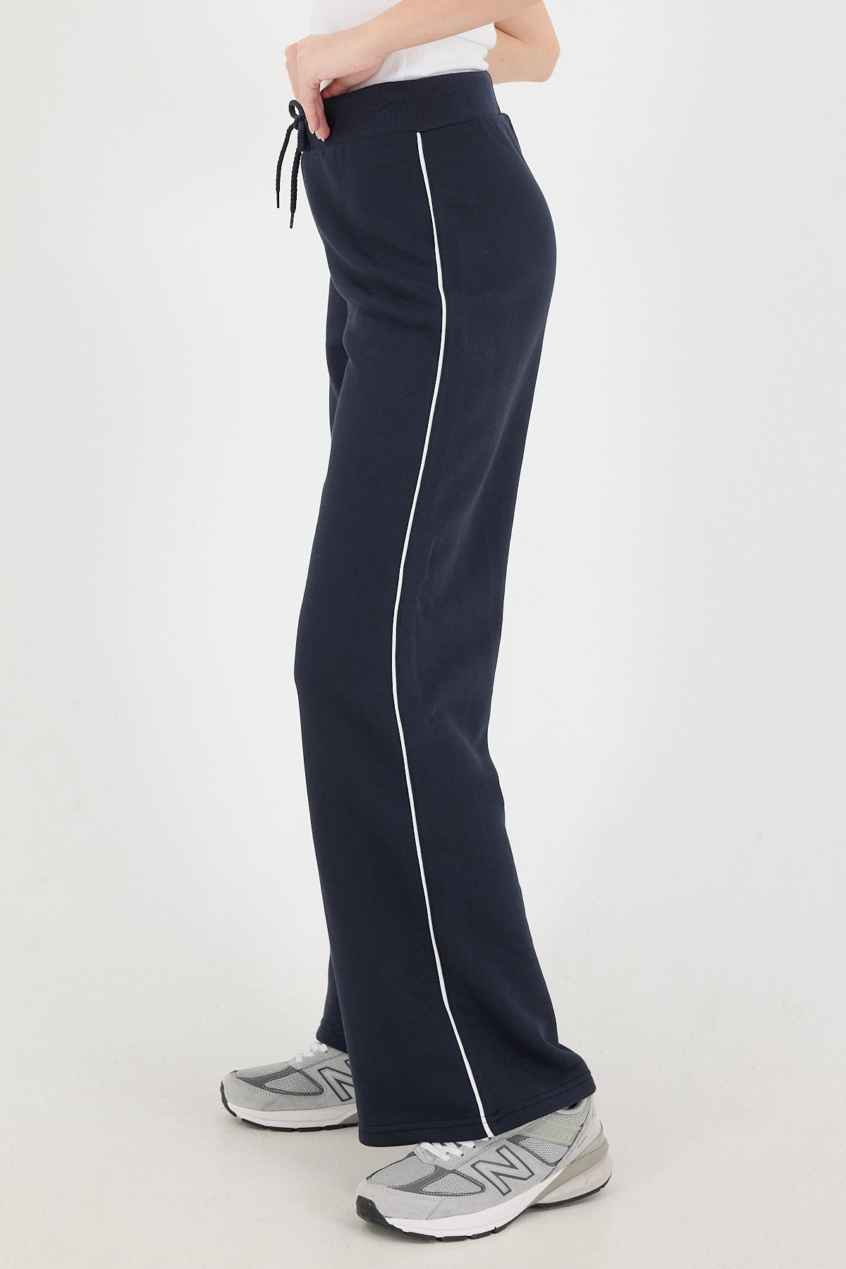 Night-Blue---White_Side-Stripe-Wide-Leg-Sweatpants-addax