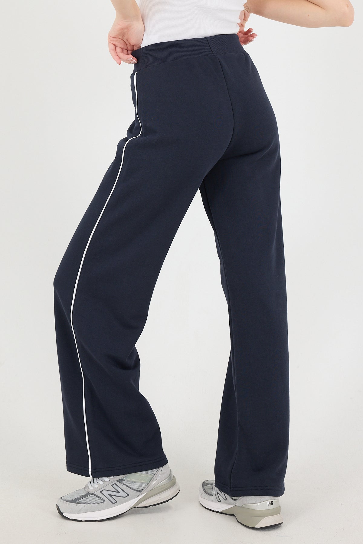 Night-Blue---White_Side-Stripe-Wide-Leg-Sweatpants-addax