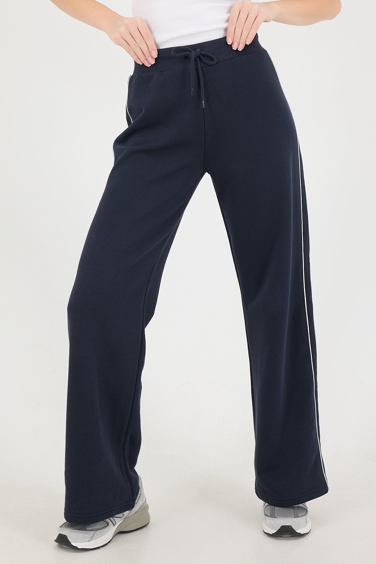 Night-Blue---White_Side-Stripe-Wide-Leg-Sweatpants-addax