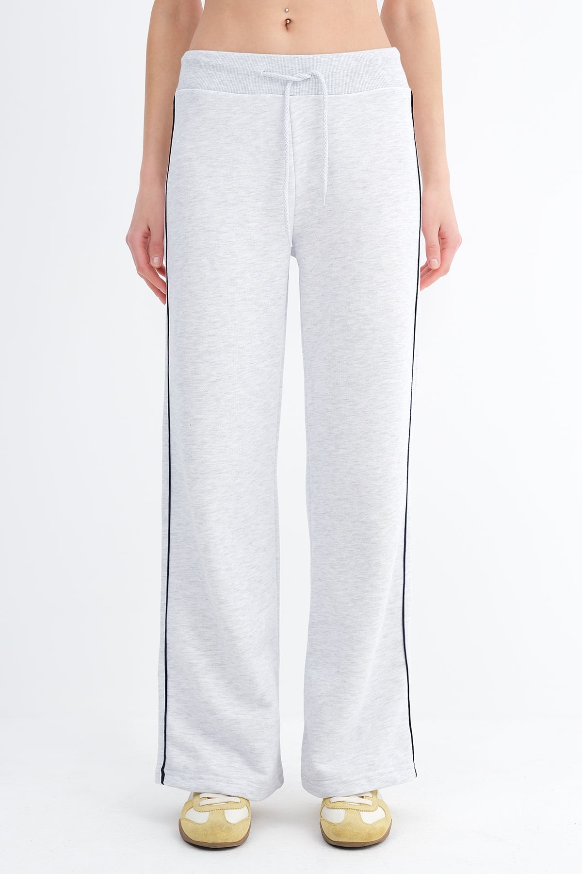 Snow-navy-blue_Side-Stripe-Wide-Leg-Sweatpants-addax