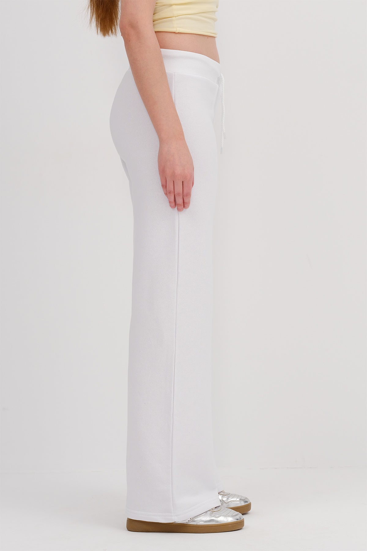 White_Elastic-Waist-Wide-Leg-Sweatpants-addax